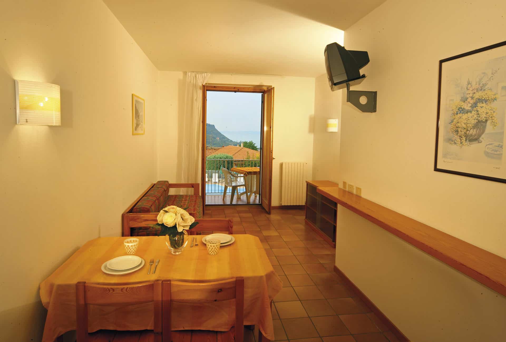 Exemple d'intérieur de la résidence de vacances San Carlo à Costermano, proche du Lac de Garde, en Italie Exemple d'intérieur de la résidence de vacances San Carlo à Costermano, proche du Lac de Garde, en Italie