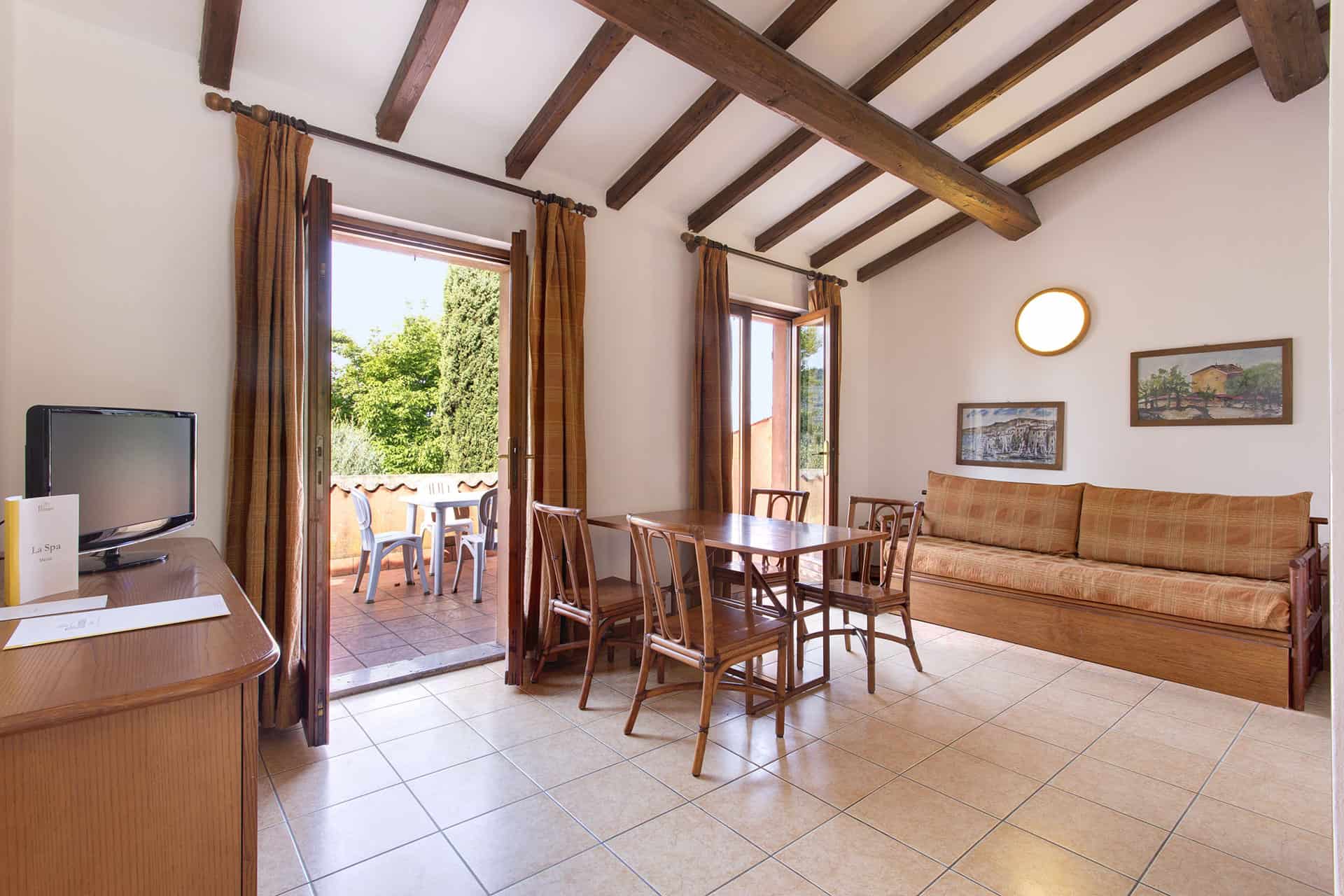 Exemple d'intérieur de la résidence de vacances Poiano Resort à Garda, proche du Lac de Garde, en Italie Exemple d'intérieur de la résidence de vacances Poiano Resort à Garda, proche du Lac de Garde, en Italie