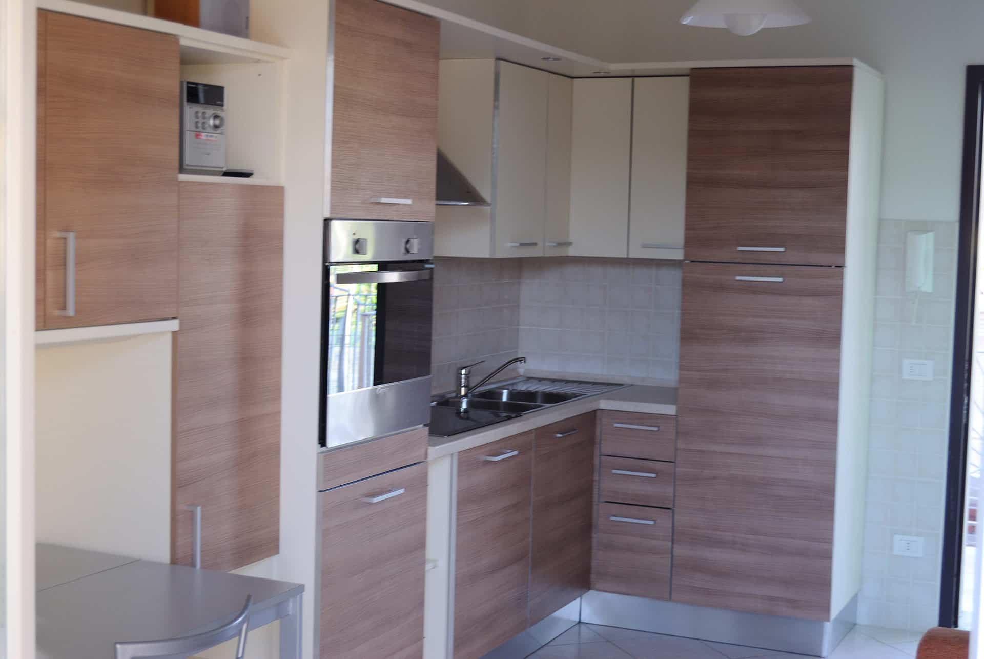 Exemple d'intérieur de la résidence de vacances La Pergola à Marina di Massa, en Toscane, en Italie Exemple d'intérieur de la résidence de vacances La Pergola à Marina di Massa, en Toscane, en Italie