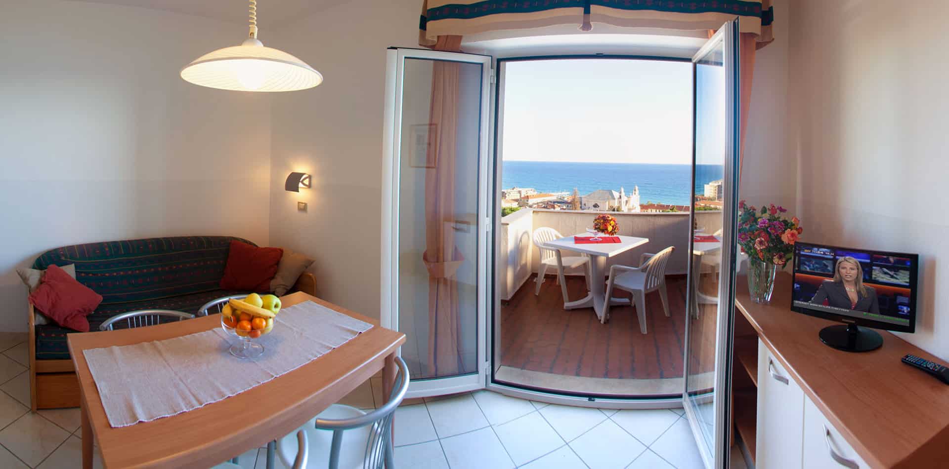 Exemple d'intérieur de la résidence de vacances Sant'Anna à Pietra Ligure, en Ligurie, en Italie Exemple d'intérieur de la résidence de vacances Sant'Anna à Pietra Ligure, en Ligurie, en Italie