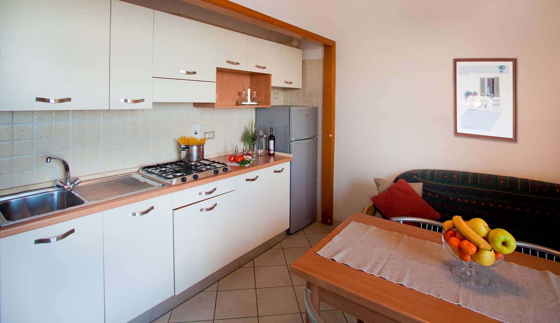 Exemple d'intérieur de la résidence de vacances Sant'Anna à Pietra Ligure, en Ligurie, en Italie Exemple d'intérieur de la résidence de vacances Sant'Anna à Pietra Ligure, en Ligurie, en Italie