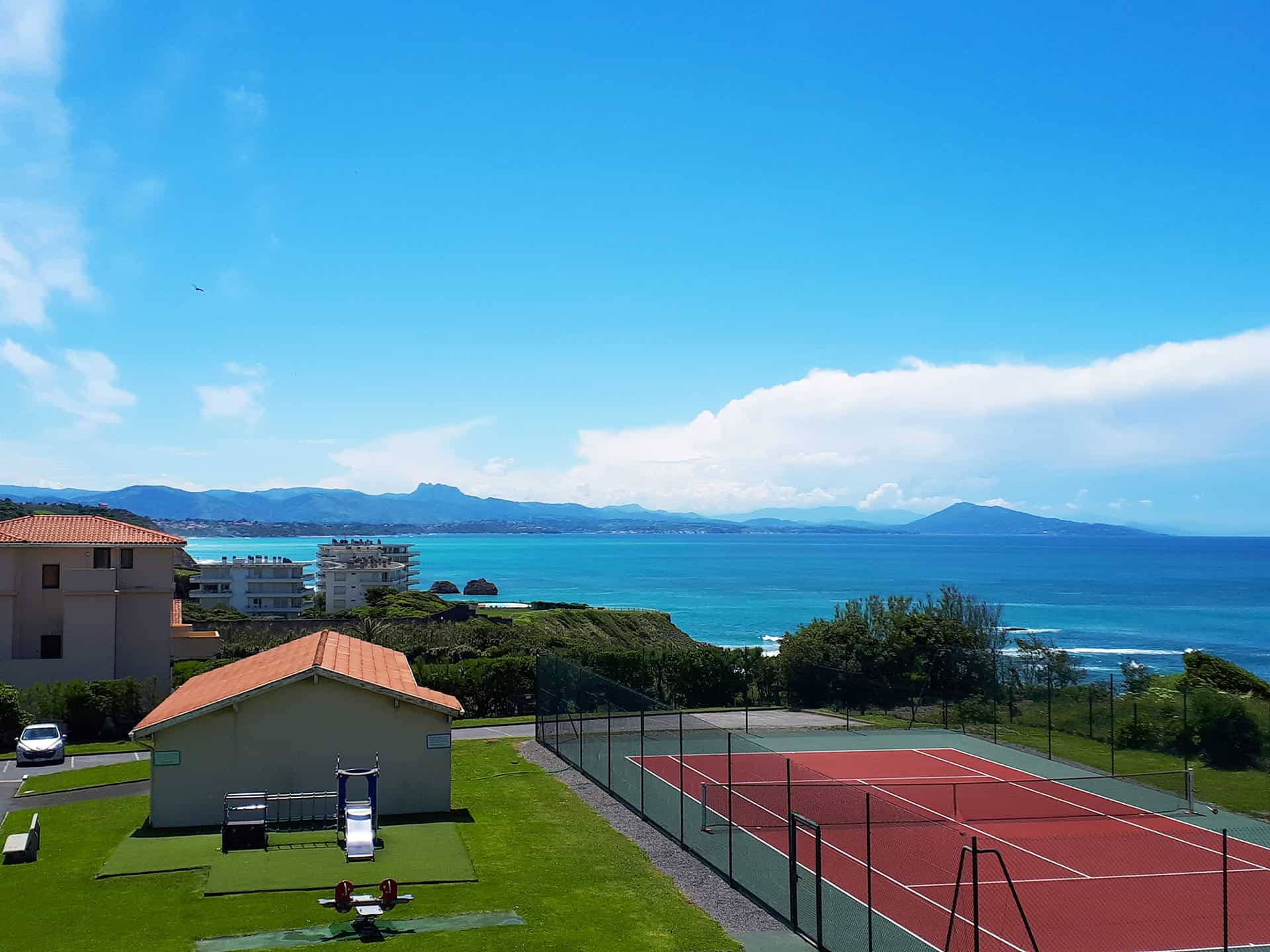 Tennis de la Résidence Eugénie à Biarritz dans le Pays Basque Tennis de la Résidence Eugénie à Biarritz dans le Pays Basque