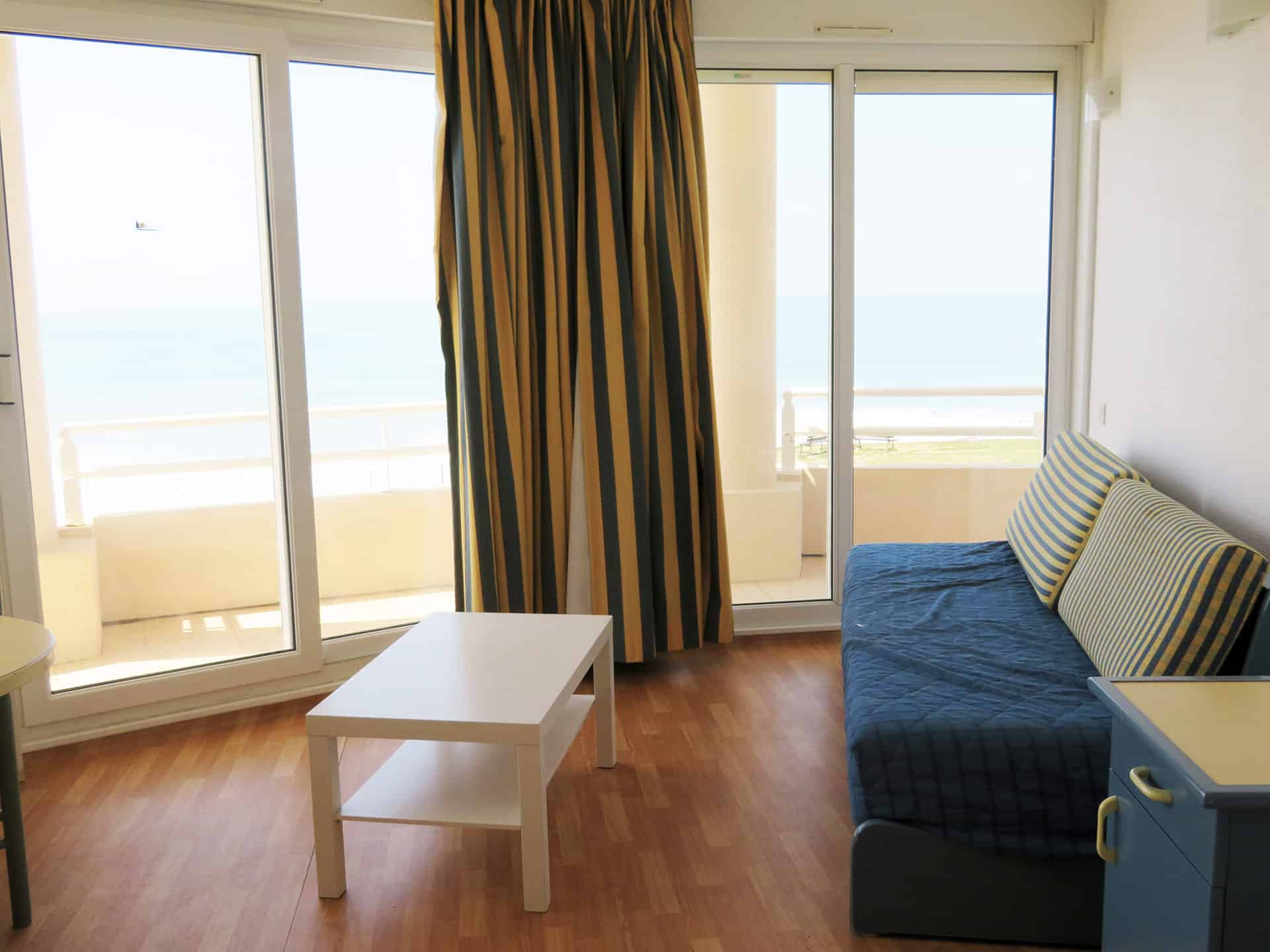 Exemple d'intérieur d'un appartement 2 pièces 6 personnes de la résidence Eugénie à Biarritz Exemple d'intérieur d'un appartement 2 pièces 6 personnes de la résidence Eugénie à Biarritz