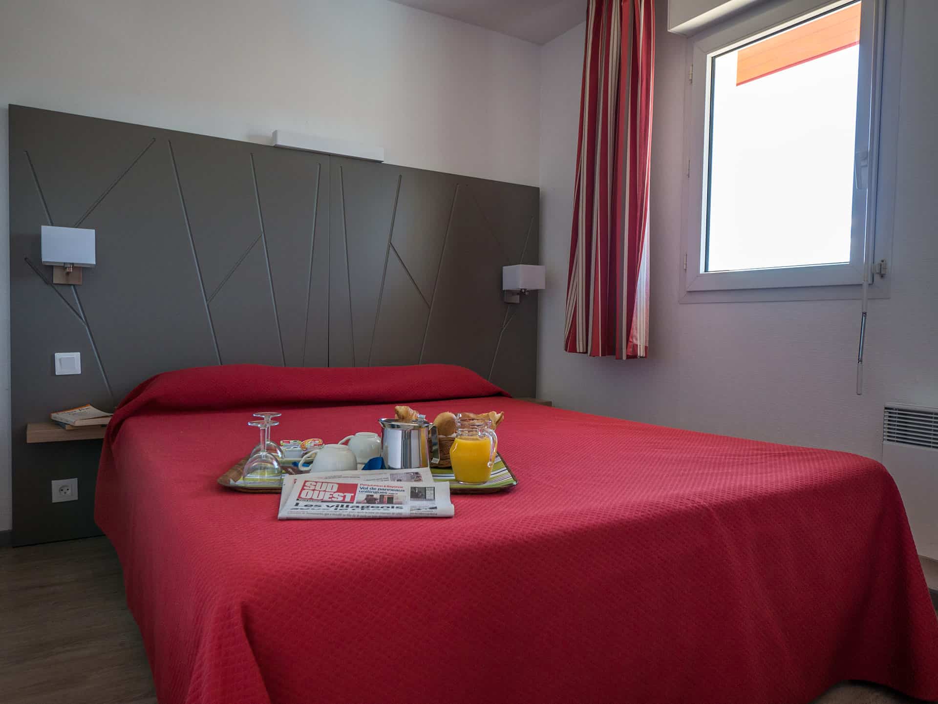 Exemple de chambre de la résidence de vacances Sokoburu à Hendaye Exemple de chambre de la résidence de vacances Sokoburu à Hendaye