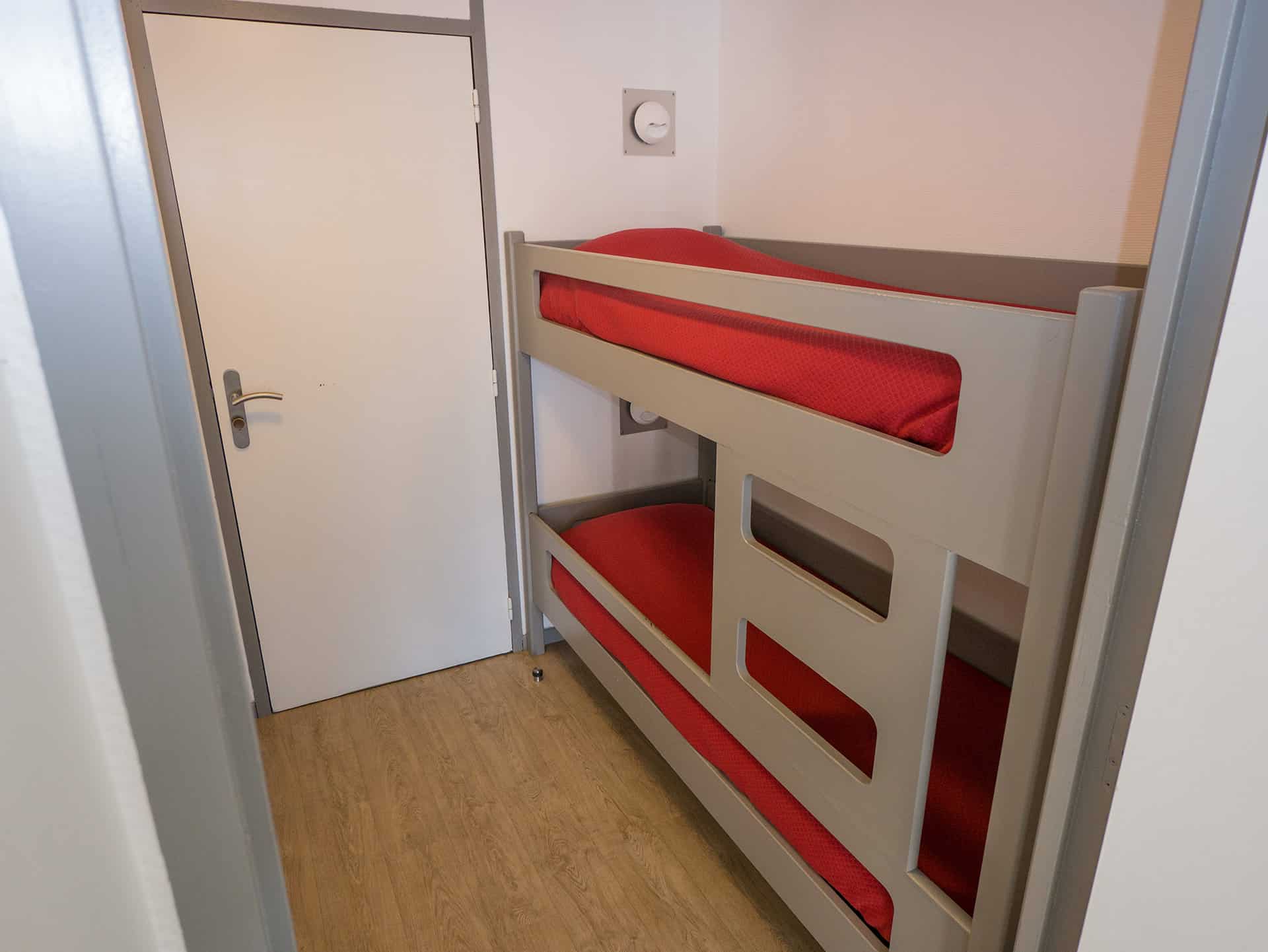 Exemple de chambre de la résidence de vacances Sokoburu à Hendaye Exemple de chambre de la résidence de vacances Sokoburu à Hendaye