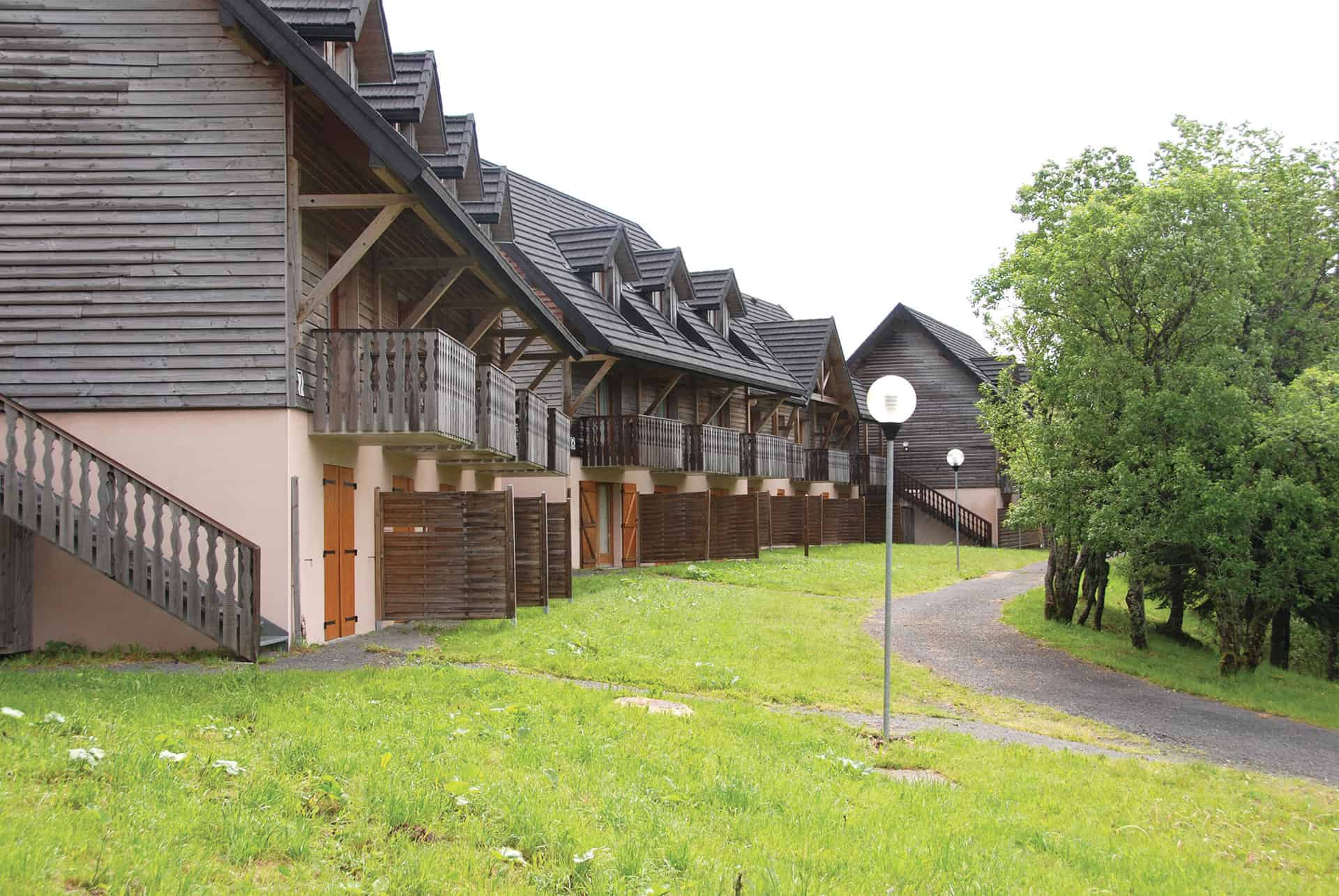 Extérieur de la résidence de vacances Le Bois de la Reine à Super-Besse Extérieur de la résidence de vacances Le Bois de la Reine à Super-Besse