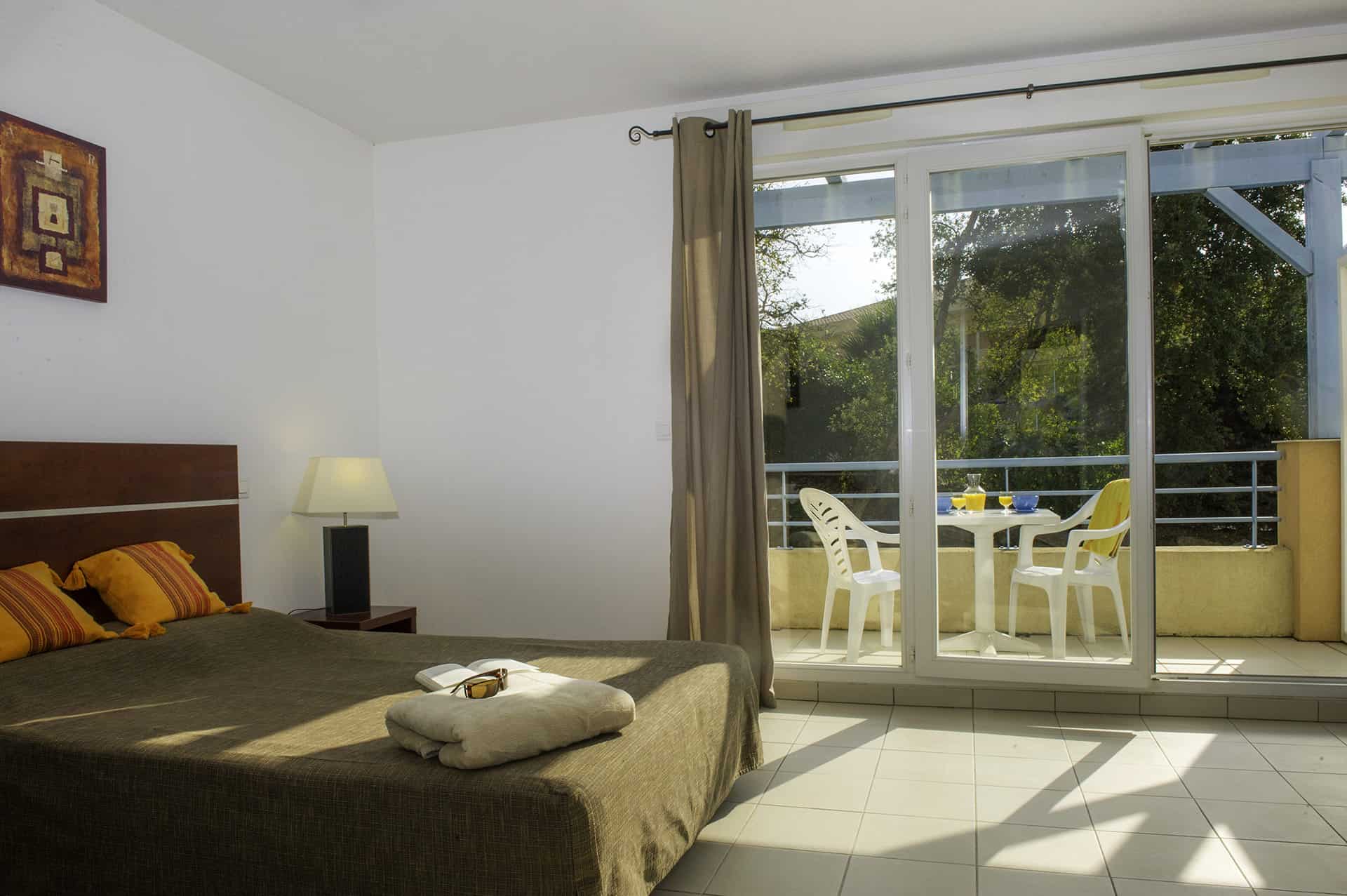 Exemple d'intérieur de la résidence de vacances Appartea Golf Side à Biot, près de Sophia Antipolis Exemple d'intérieur de la résidence de vacances Appartea Golf Side à Biot, près de Sophia Antipolis