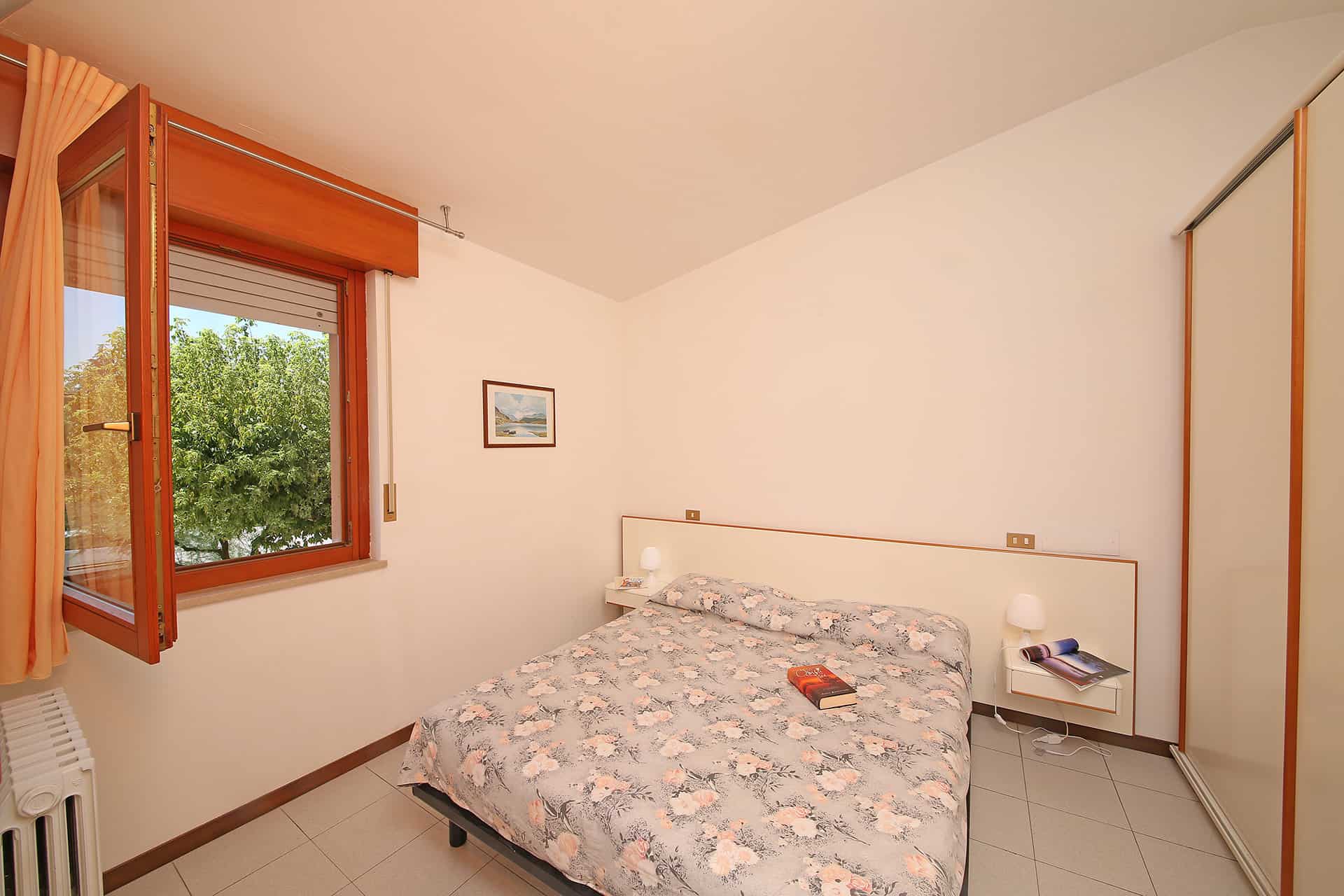 Exemple d'intérieur de la résidence de vacances Tiglio à Lugana di Sirmione Exemple d'intérieur de la résidence de vacances Tiglio à Lugana di Sirmione