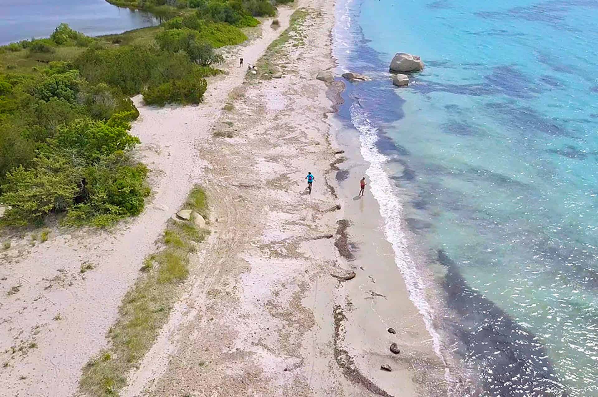 La mer à proximité de Cala Corsa à Porto Vecchio La mer à proximité de Cala Corsa à Porto Vecchio