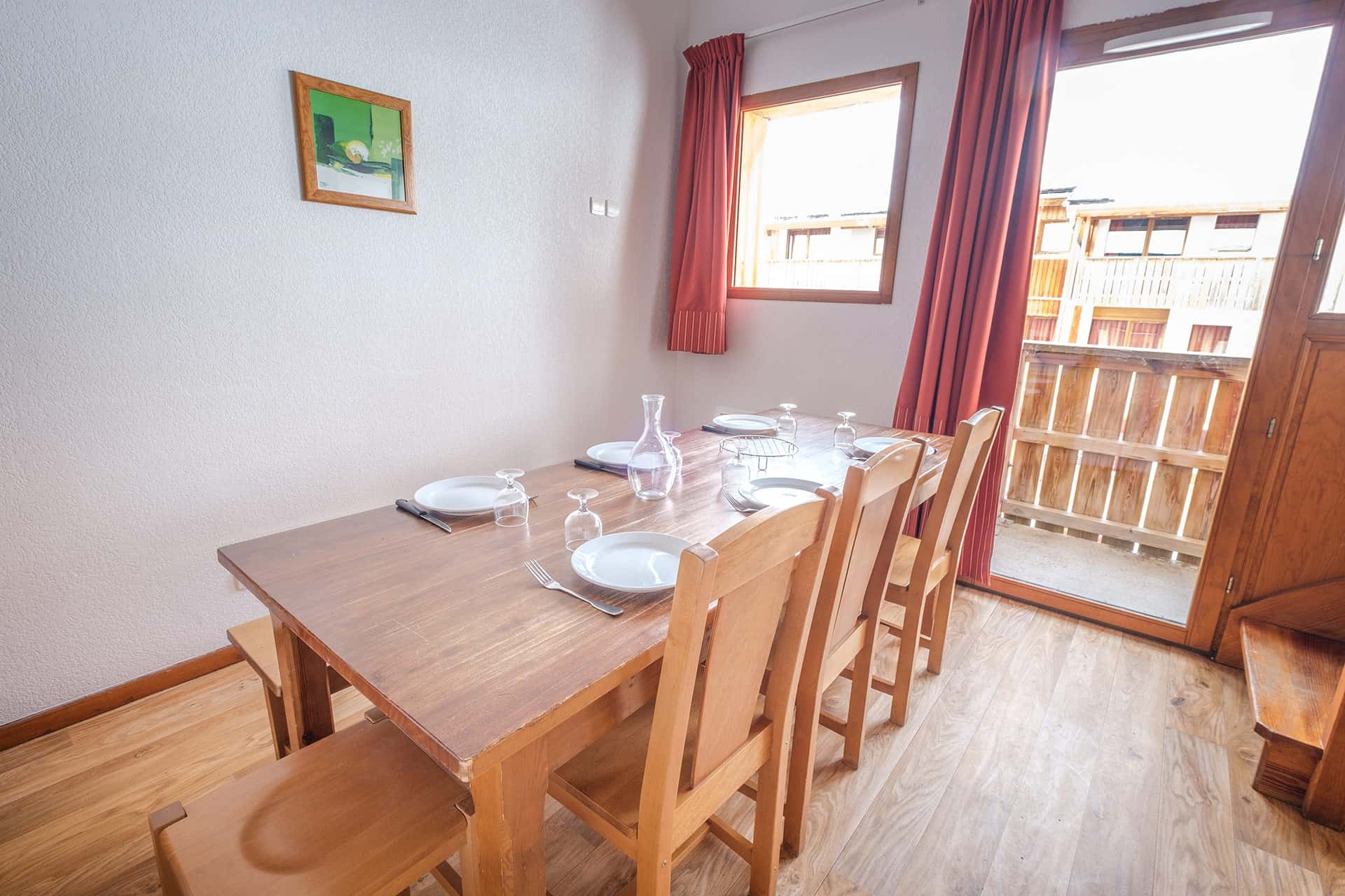 Exemple de salon d'un appartement 3 pièces 6/8 personnes de la résidence de vacances Etoiles d'Orion à Orcières, dans les Hautes-Alpes Exemple de salon d'un appartement 3 pièces 6/8 personnes de la résidence de vacances Etoiles d'Orion à Orcières, dans les Hautes-Alpes