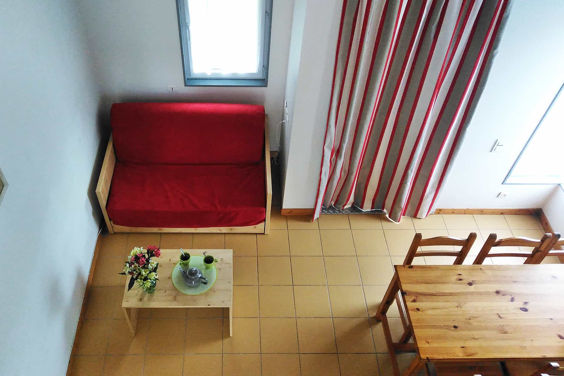 Rénovation dans les séjours des appartements de la résidence Goélia Le Domaine des Noauilles à Nontron Rénovation dans les séjours des appartements de la résidence Goélia Le Domaine des Noauilles à Nontron