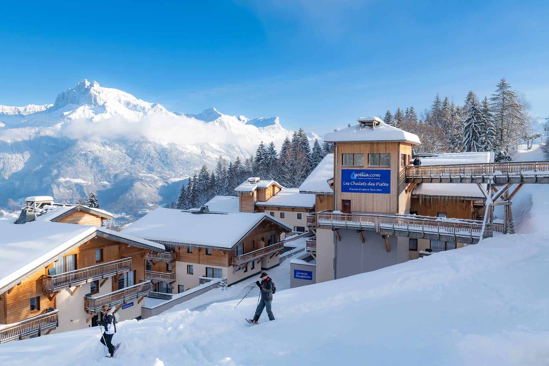 Au pied des pistes, la résidence de vacances Goélia les Chalets des Pistes à Combloux en Haute-Savoie Au pied des pistes, la résidence de vacances Goélia les Chalets des Pistes à Combloux en Haute-Savoie