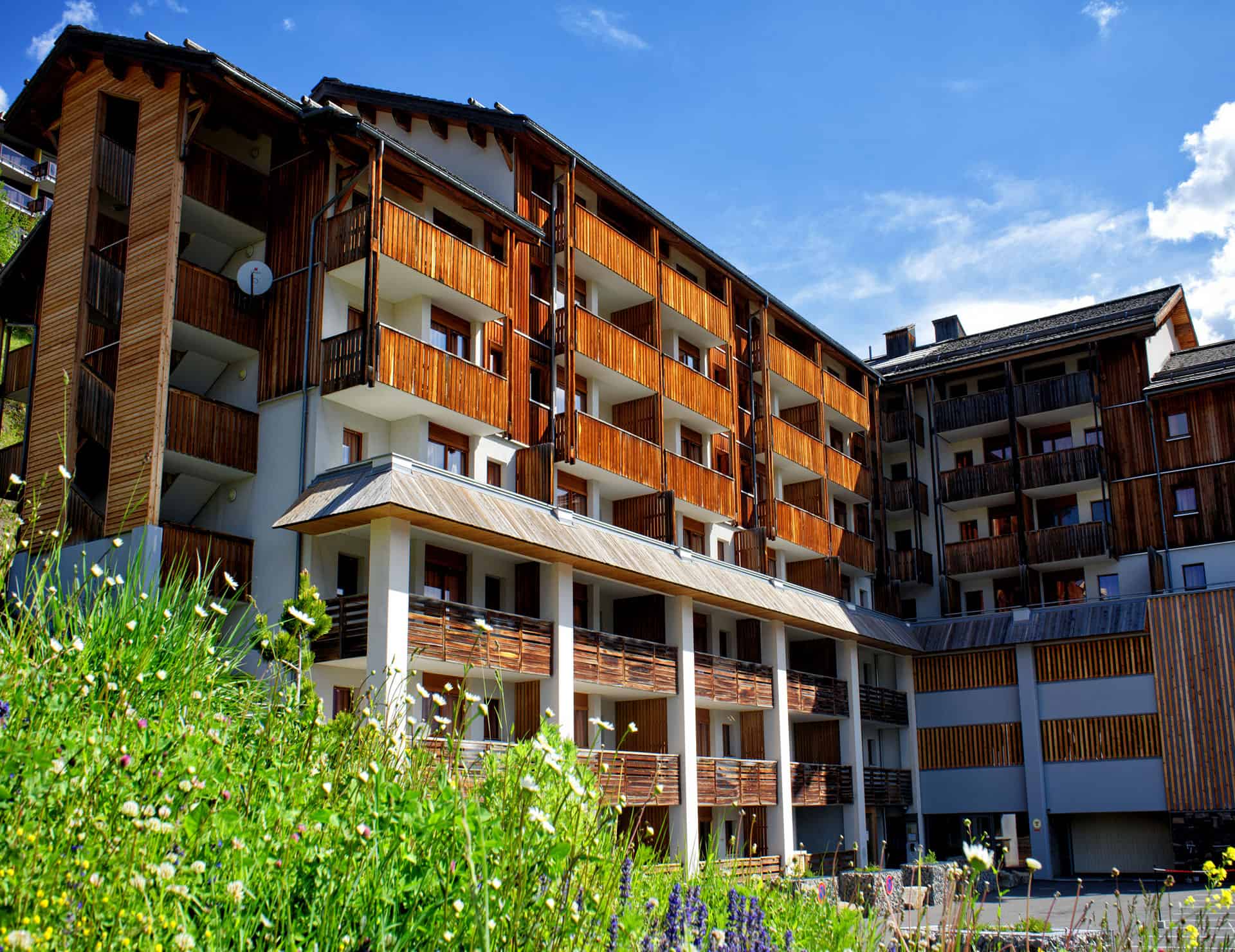 La résidence les Etoiles d'Orion à Orcières dans les Alpes du Sud La résidence les Etoiles d'Orion à Orcières dans les Alpes du Sud