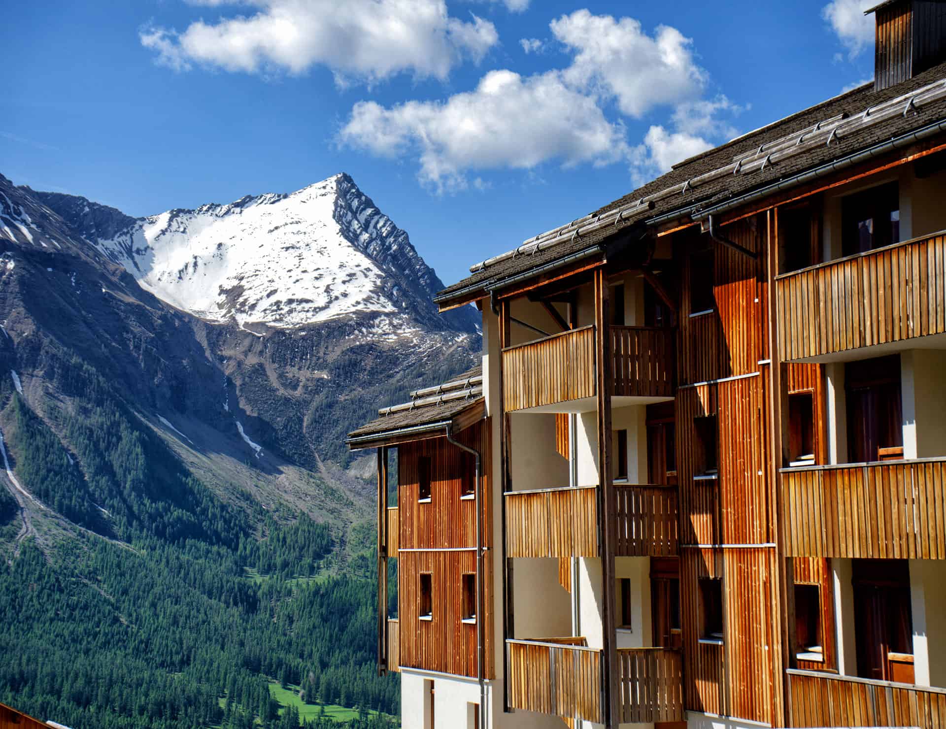 La résidence les Etoiles d'Orion à Orcières dans les Alpes du Sud La résidence les Etoiles d'Orion à Orcières dans les Alpes du Sud