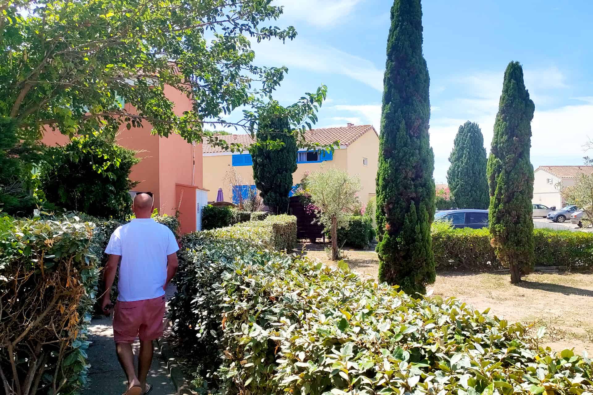 Espaces verts de la résidence de vacances Goélia Le Sun Village à Portiragnes, en Occitanie Espaces verts de la résidence de vacances Goélia Le Sun Village à Portiragnes, en Occitanie