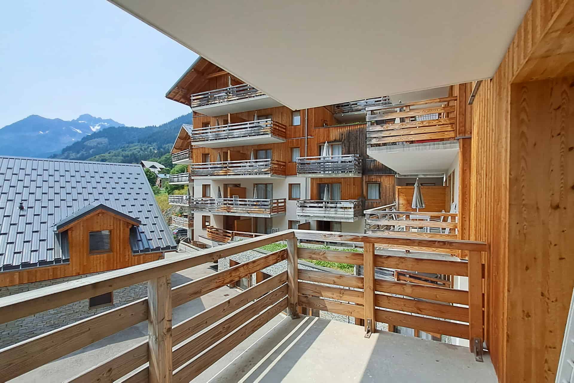 Exemple de balcon de la résidence de vacances Goélia le Crystal à Vaujany Exemple de balcon de la résidence de vacances Goélia le Crystal à Vaujany
