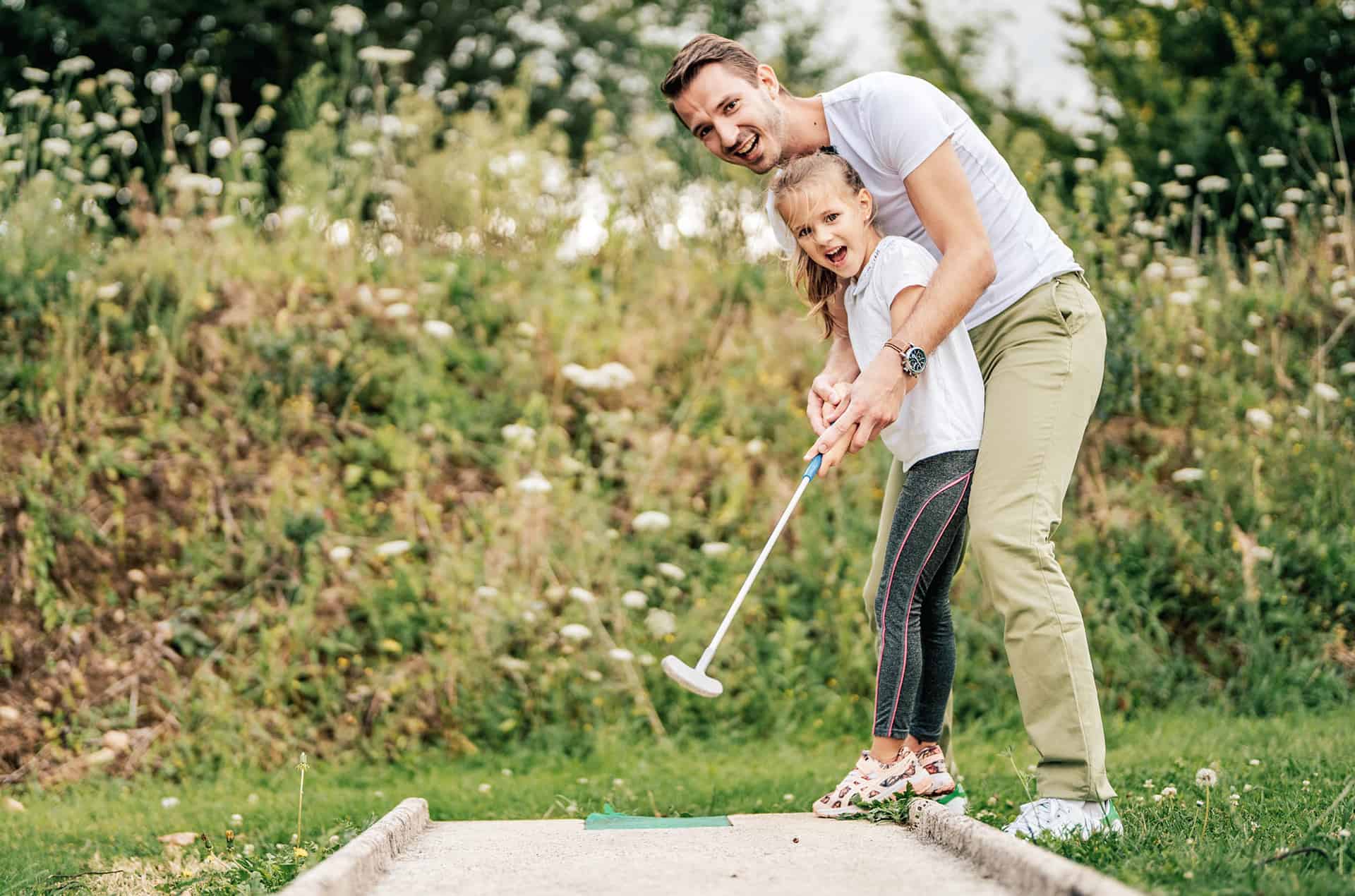 Mini-golf de la résidence de vacances L'orangerie de Lanniron proche de Quimper Mini-golf de la résidence de vacances L'orangerie de Lanniron proche de Quimper