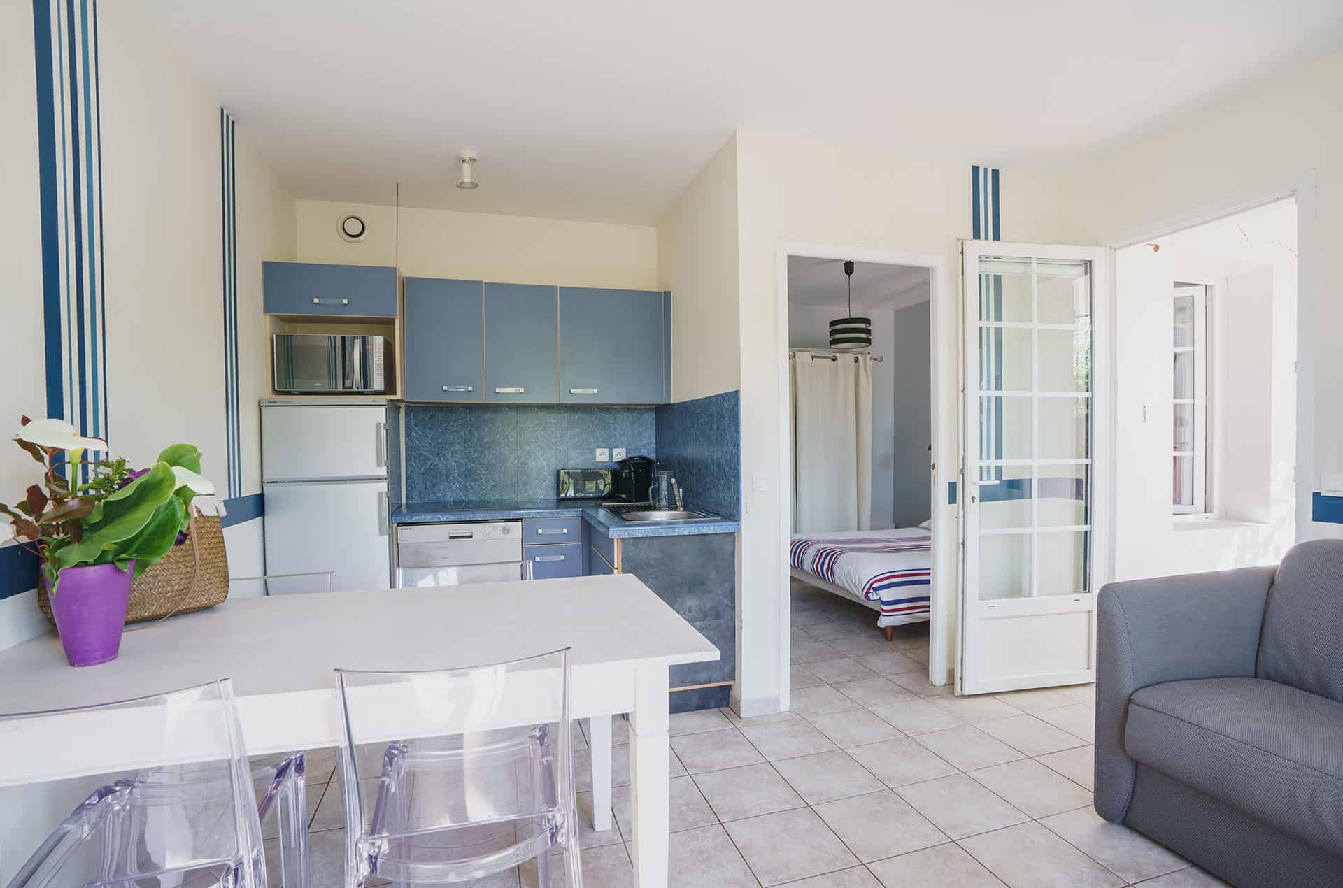 Exemple de cuisine de la résidence de vacances les collines Iduki à la Bastide de Clairence proche d'Espelette Exemple de cuisine de la résidence de vacances les collines Iduki à la Bastide de Clairence proche d'Espelette