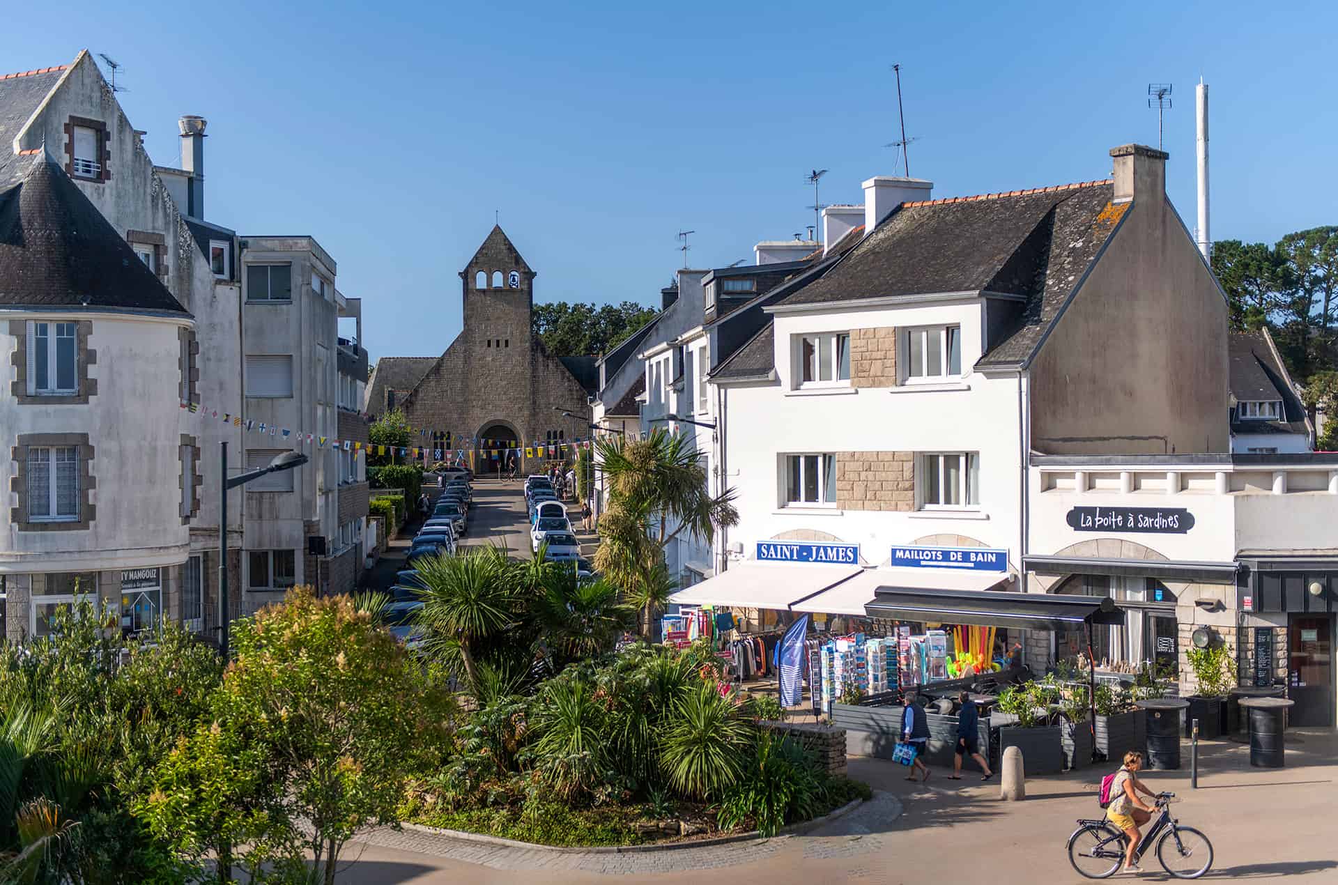 La ville de Fouesnant à proximité de la résidence de vacances Goélia La ville de Fouesnant à proximité de la résidence de vacances Goélia