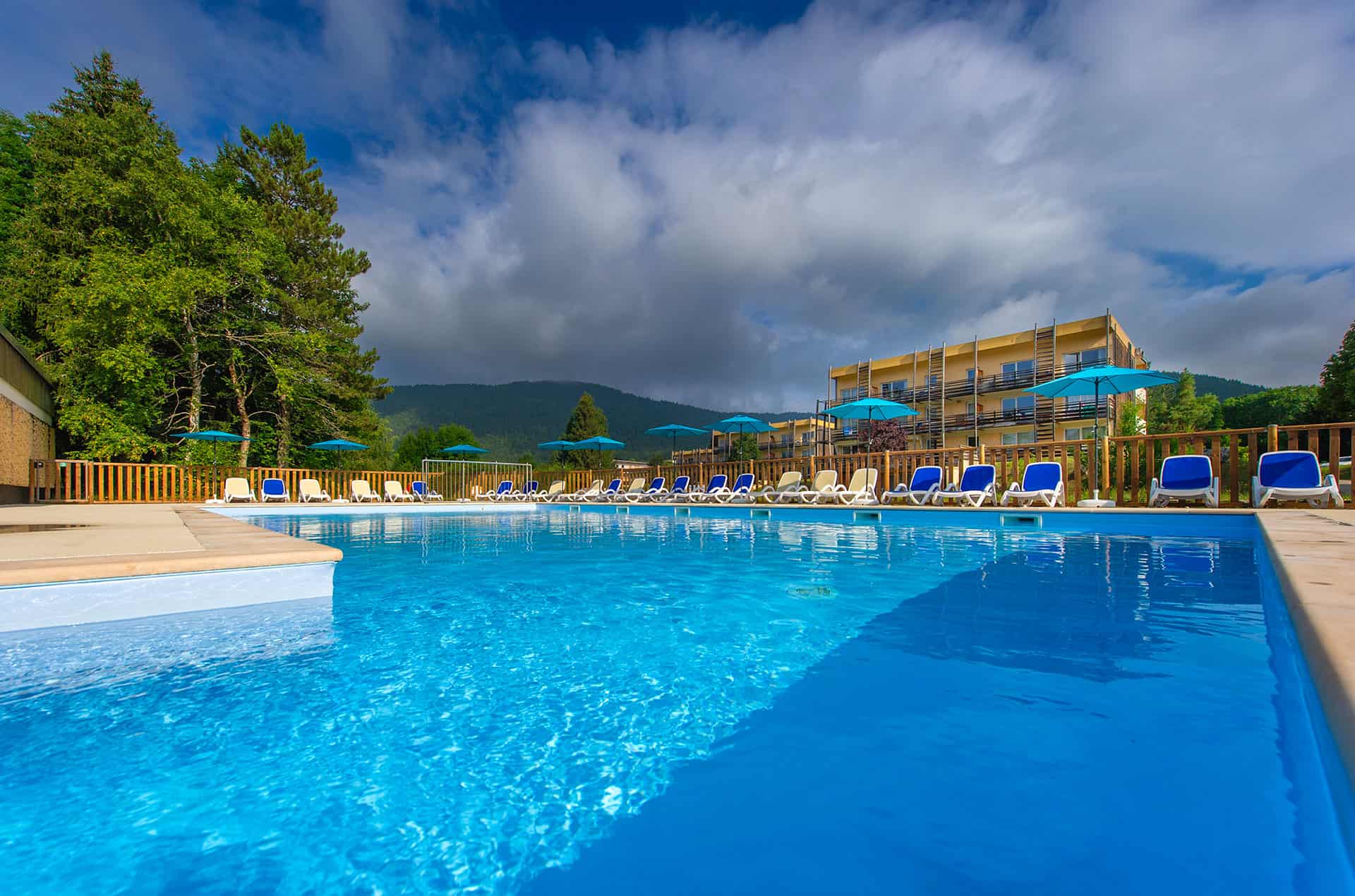 Heated swimming pool at the Le Sornin holiday residence in Autrans en Vercors, Isère Heated swimming pool at the Le Sornin holiday residence in Autrans en Vercors, Isère