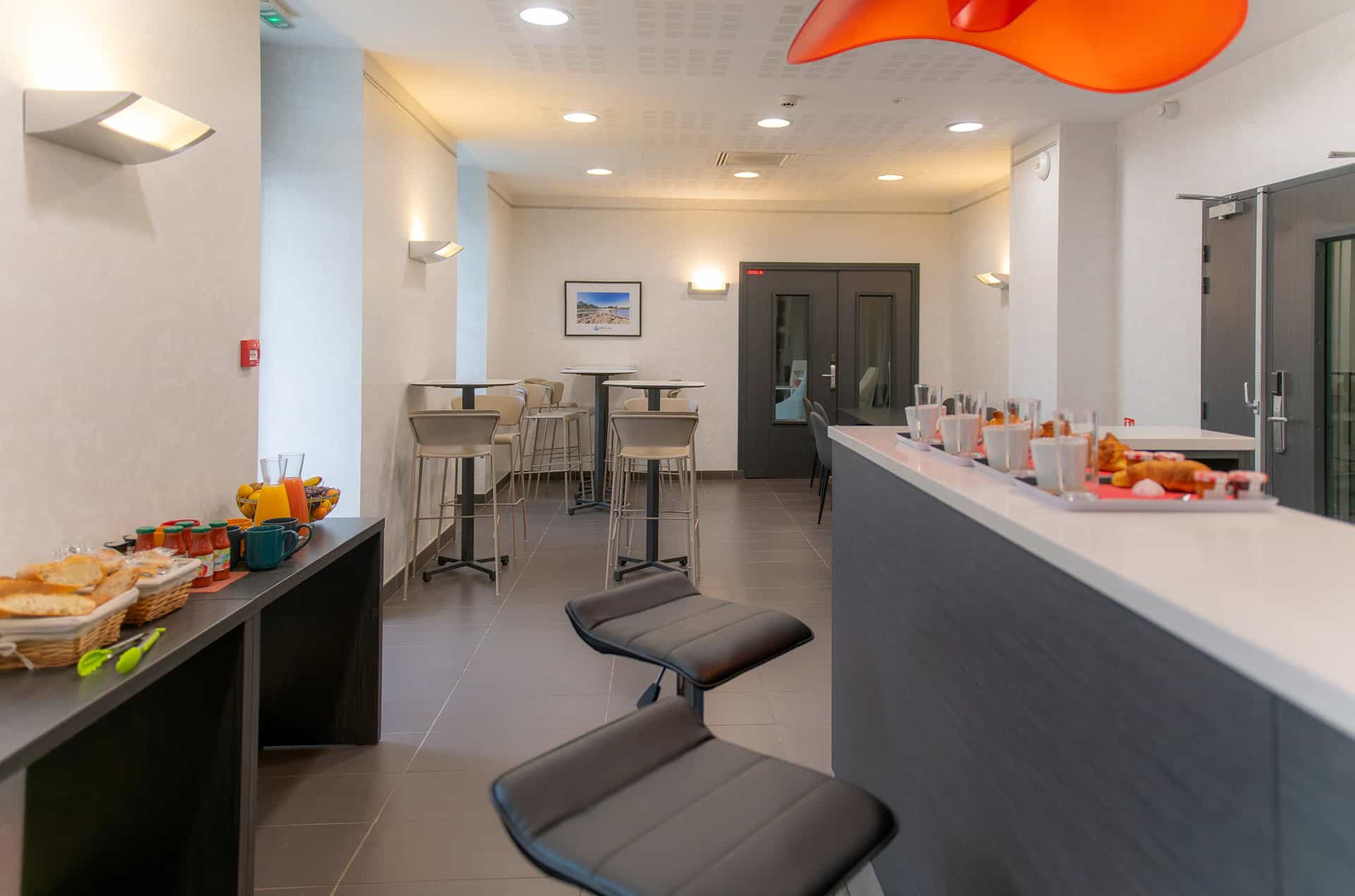 Espace petits déjeuners de la résidence de vacances Goélia Le Domaine de Pont-Aven à Pont-Aven Espace petits déjeuners de la résidence de vacances Goélia Le Domaine de Pont-Aven à Pont-Aven