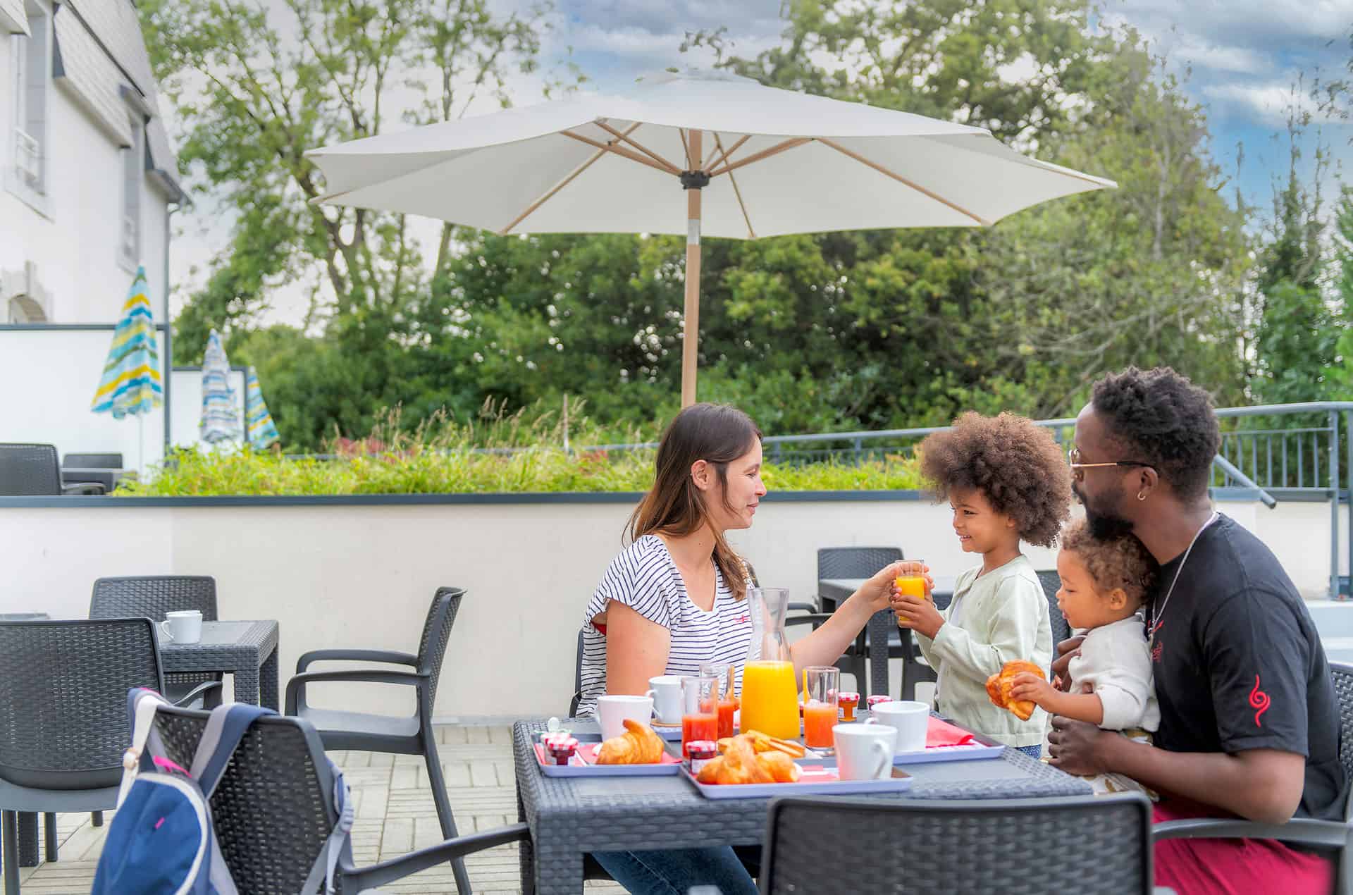 Espace petits déjeuners de la résidence de vacances Goélia Le Domaine de Pont-Aven à Pont-Aven Espace petits déjeuners de la résidence de vacances Goélia Le Domaine de Pont-Aven à Pont-Aven
