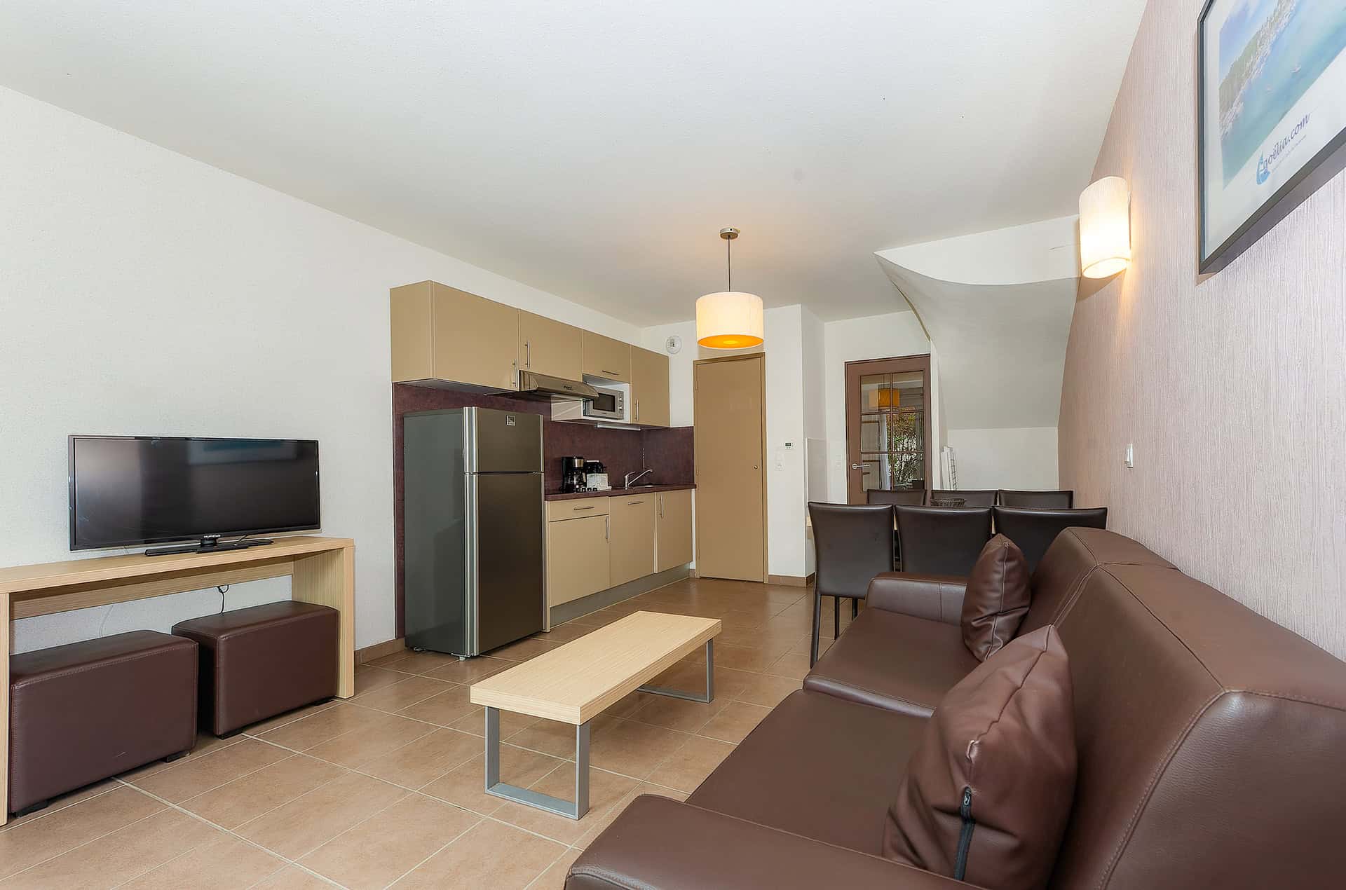 Exemple de kitchenette d'une maison 3 pièces pour 6 personnes de la résidence de vacances Goélia Le Domaine de Pont-Aven à Pont-Aven en Bretagne sud Exemple de kitchenette d'une maison 3 pièces pour 6 personnes de la résidence de vacances Goélia Le Domaine de Pont-Aven à Pont-Aven en Bretagne sud