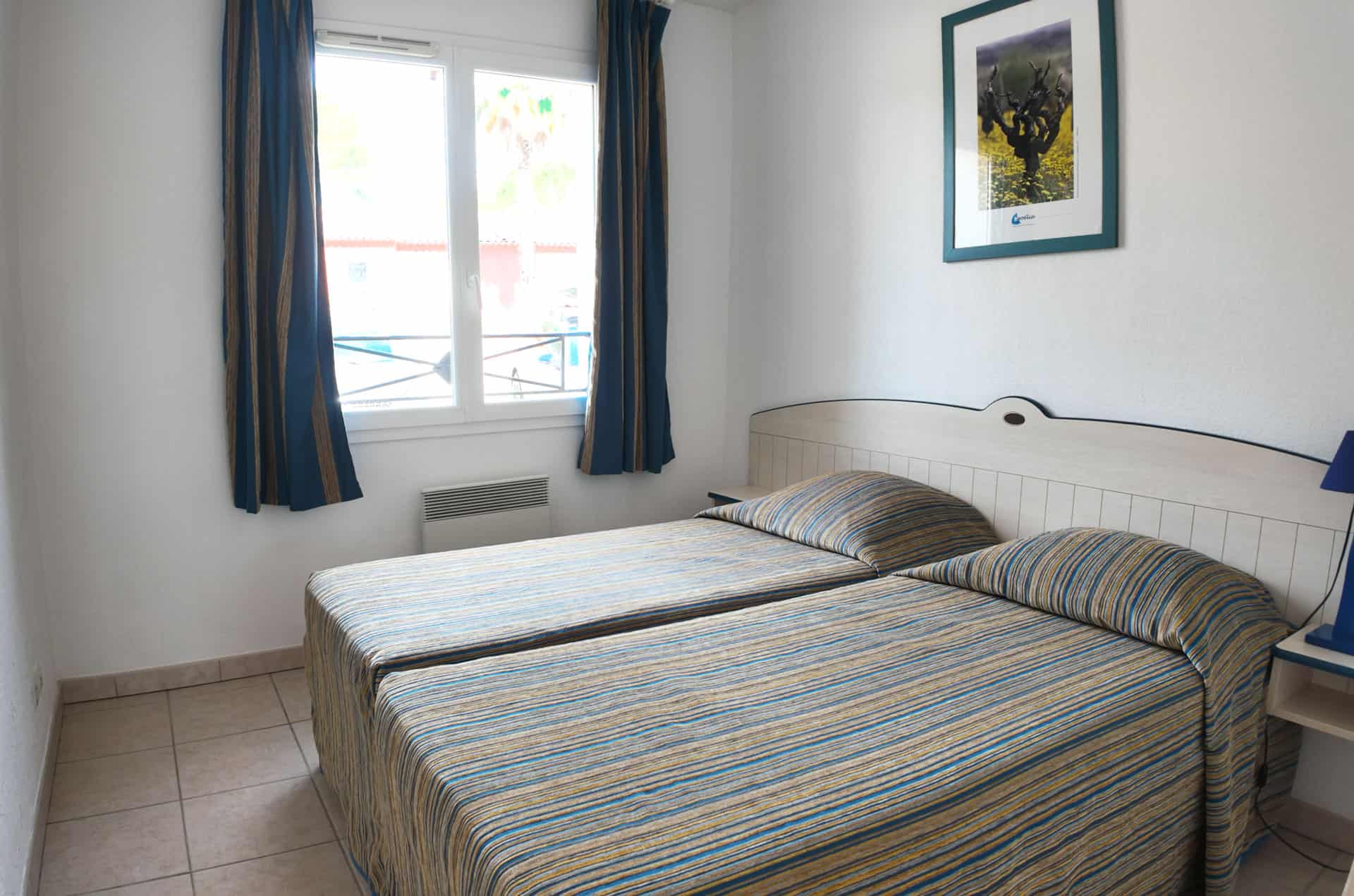 Exemple de chambre de la résidence de vacances Goélia Le Village Azur à Roquebrune sur Argens Exemple de chambre de la résidence de vacances Goélia Le Village Azur à Roquebrune sur Argens