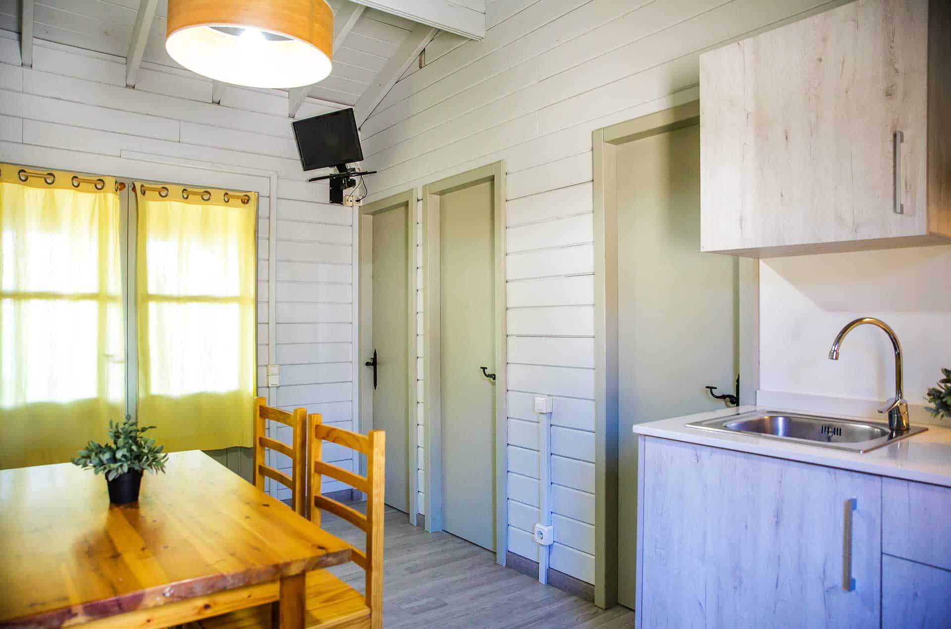 Exemple d'intérieur du Bungalow PONENT de la résidence de vacances La Llosa à Cambrils, sur la Costa Dorada, en Espagne Exemple d'intérieur du Bungalow PONENT de la résidence de vacances La Llosa à Cambrils, sur la Costa Dorada, en Espagne