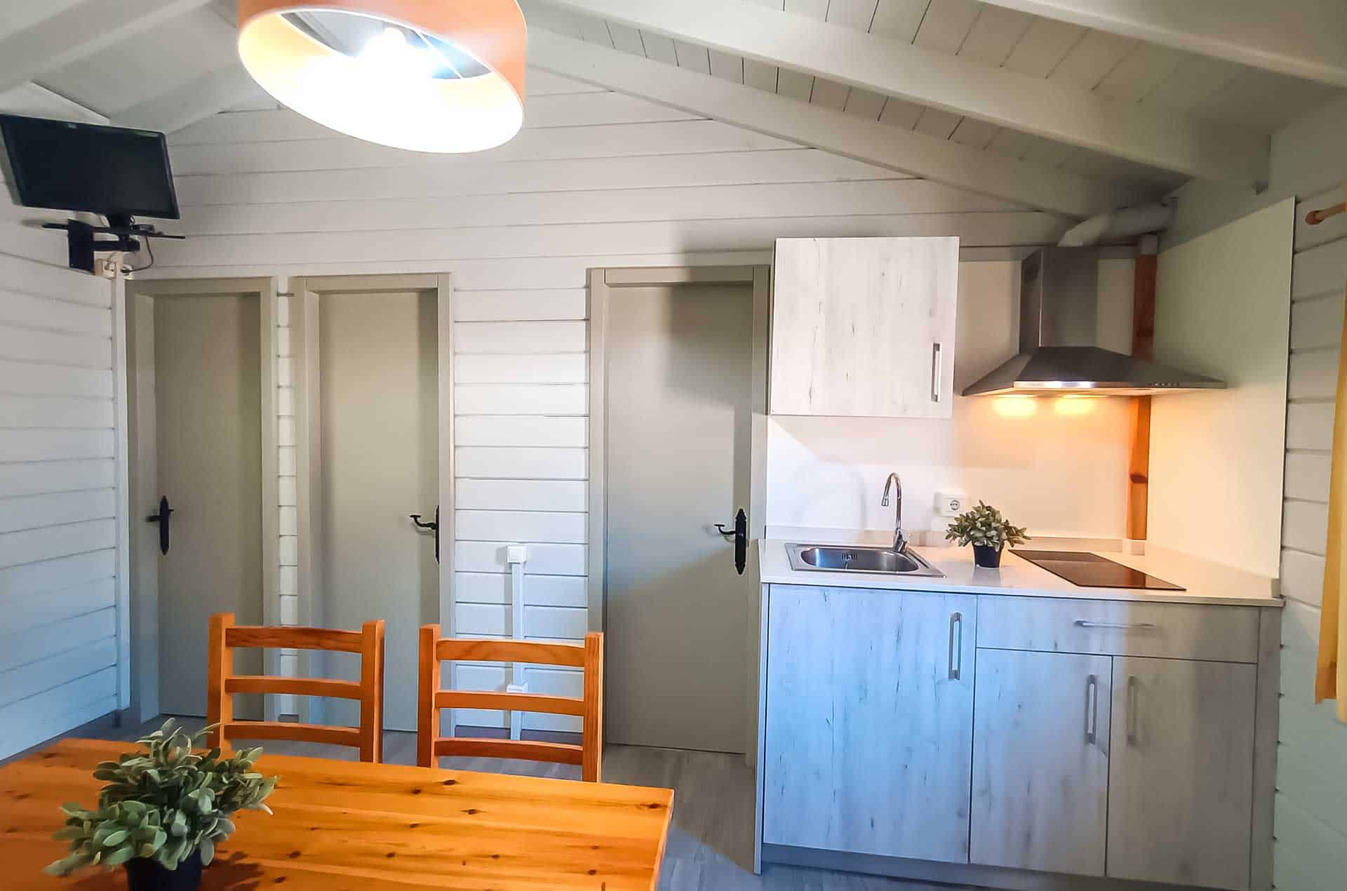 Exemple d'intérieur du Bungalow PONENT de la résidence de vacances La Llosa à Cambrils, sur la Costa Dorada, en Espagne Exemple d'intérieur du Bungalow PONENT de la résidence de vacances La Llosa à Cambrils, sur la Costa Dorada, en Espagne