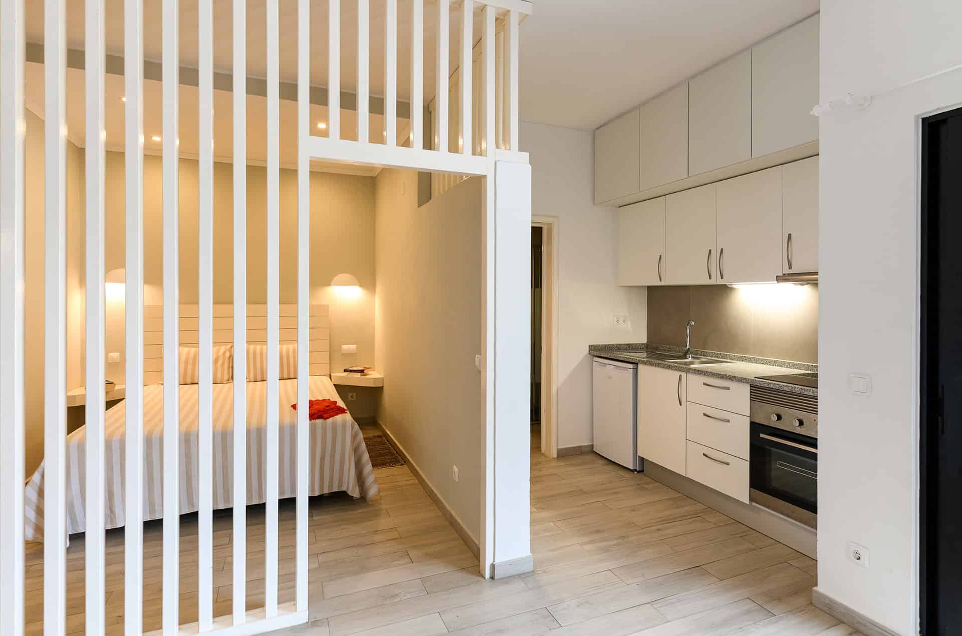 Exemple d'intérieur d'un studio du resort Pedras d'el Rei à Santa Luzia, en Algarve, Portugal Exemple d'intérieur d'un studio du resort Pedras d'el Rei à Santa Luzia, en Algarve, Portugal