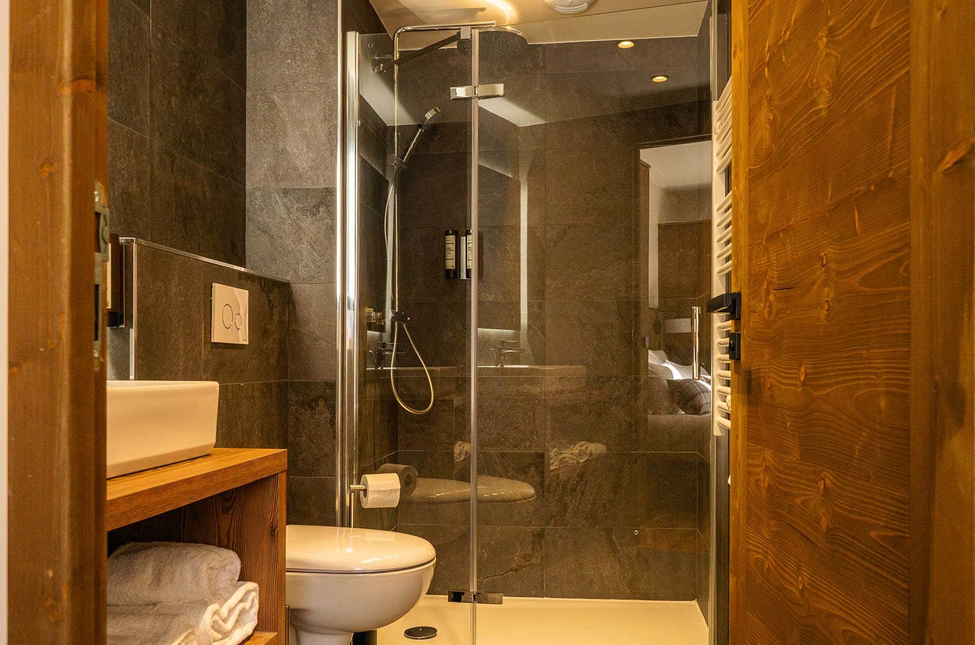 Exemple de salle d'eau de de la résidence de vacances L'Ecrin d'Argent à Valmorel
