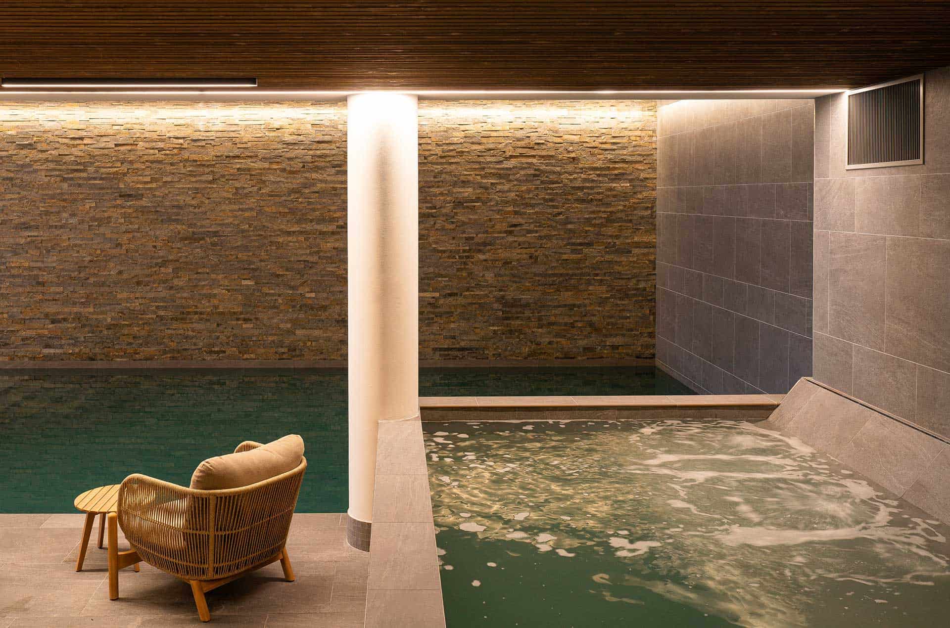 Piscine de la résidence de vacances L'Ecrin d'Argent à Valmorel