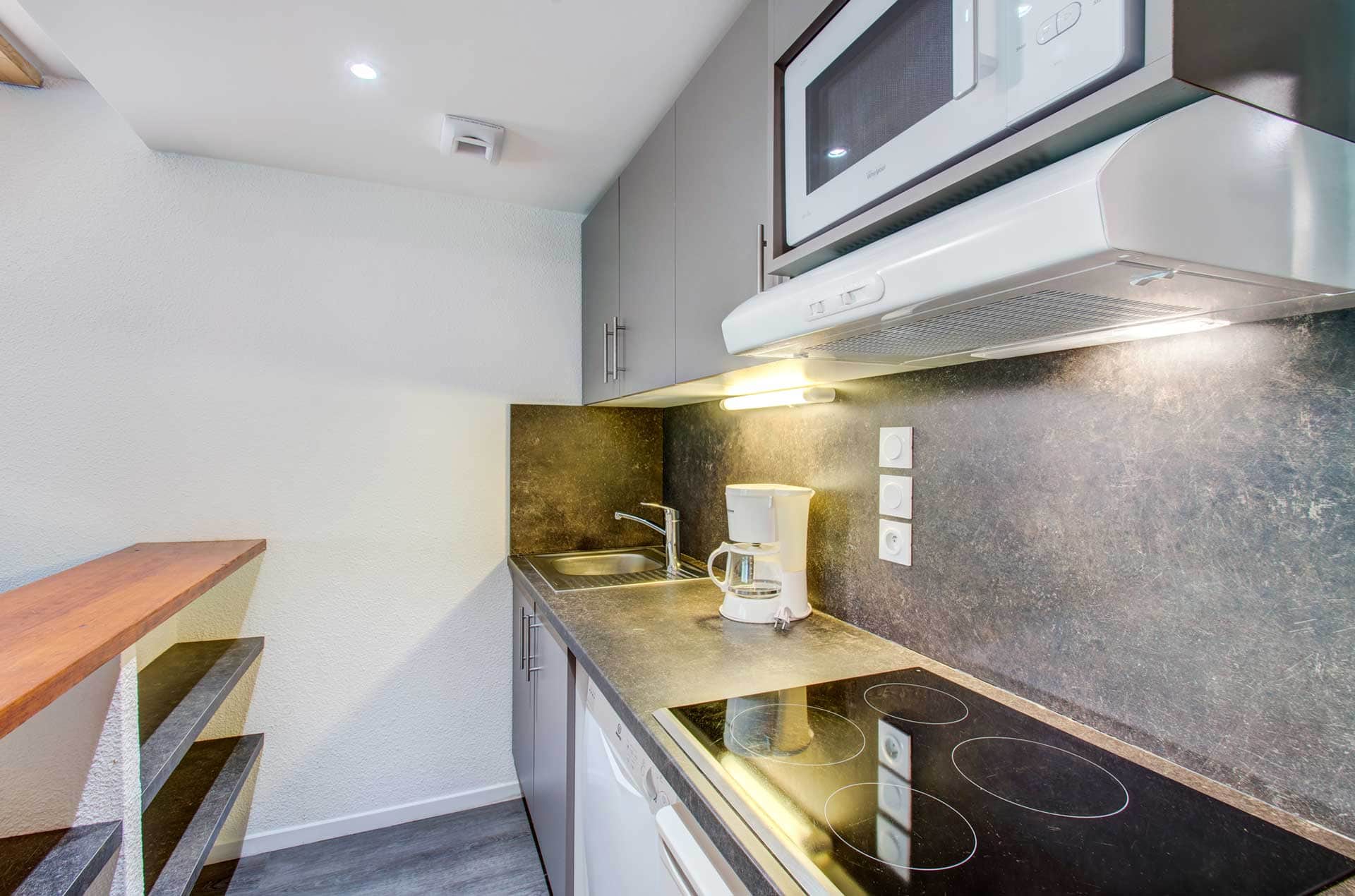 Exemple de kitchenette de la résidence de vacances Privilège à Peyragudes, au pied des pistes