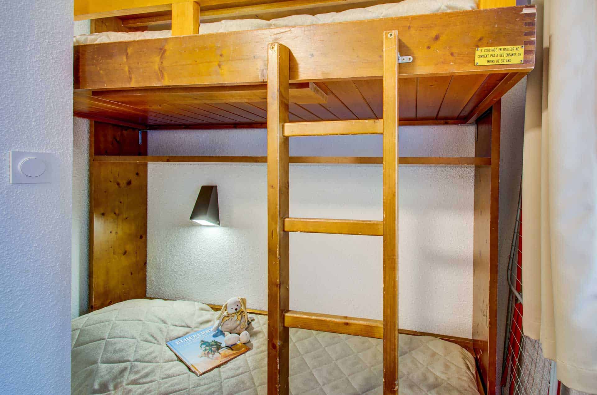 Exemple de chambre avec lits superposés de la résidence de vacances Privilège à Peyragudes, au pied des pistes