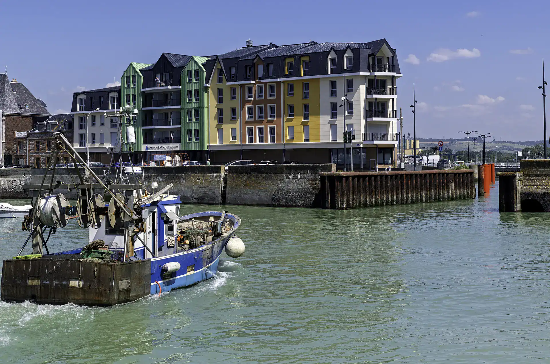 Location of the Goélia Le Phare holiday residence in Le Tréport, on the port
