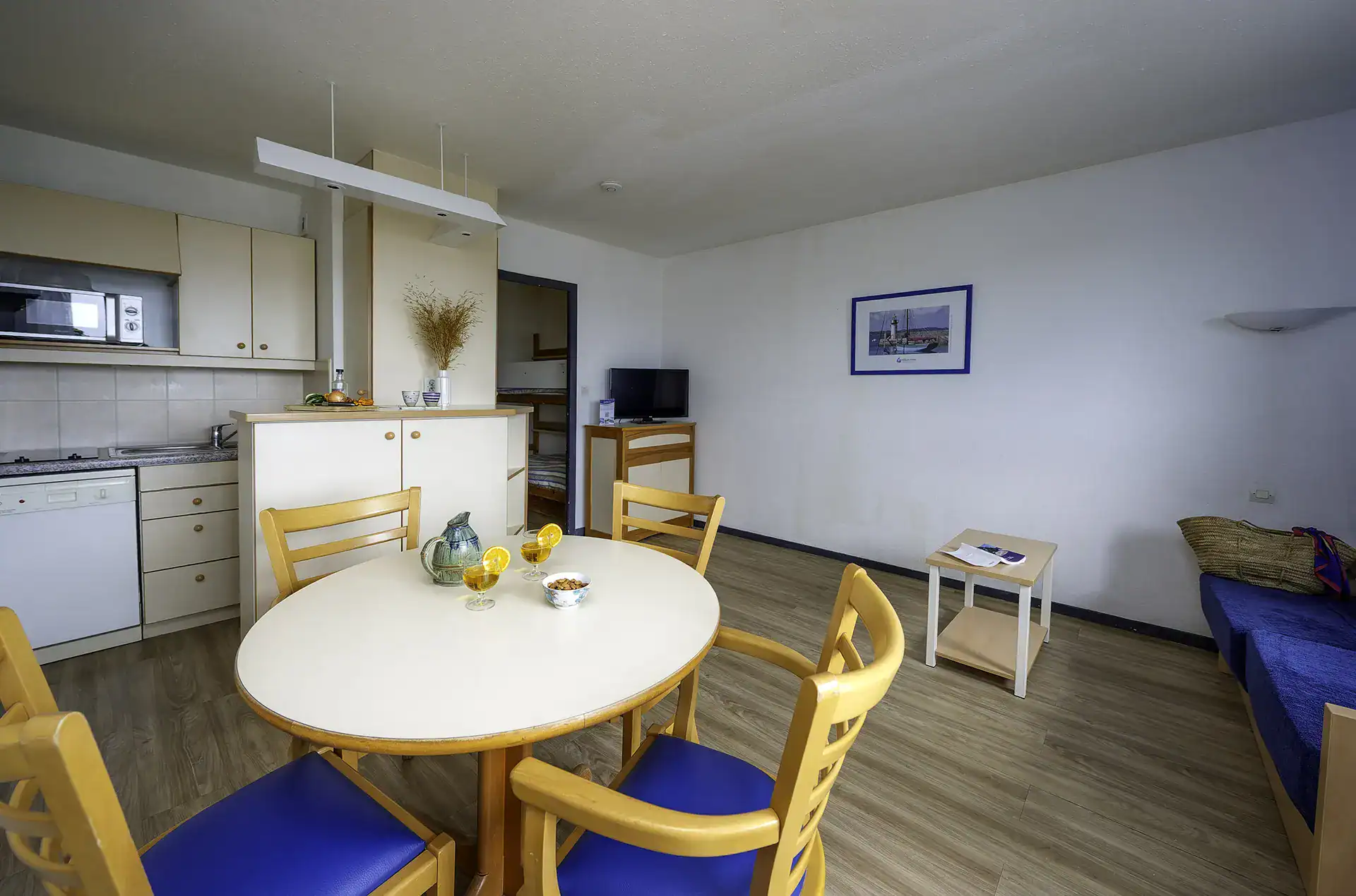 Salon d'un appartement de la résidence de vacances Goélia Bleue Océane à Carnac
