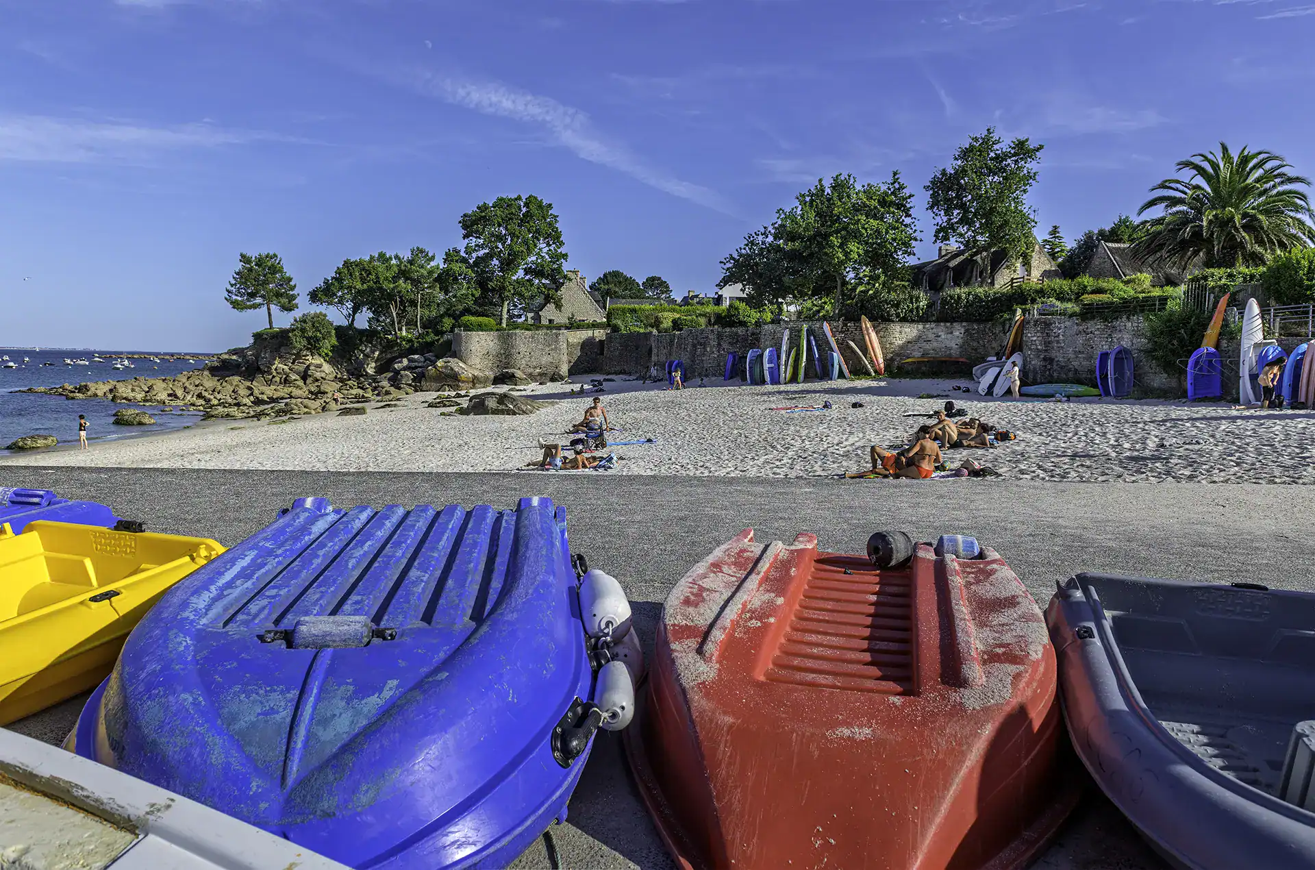 Plage à proximité de la résidence de vacances Golia le Domaine des Glénan à Fouesnant