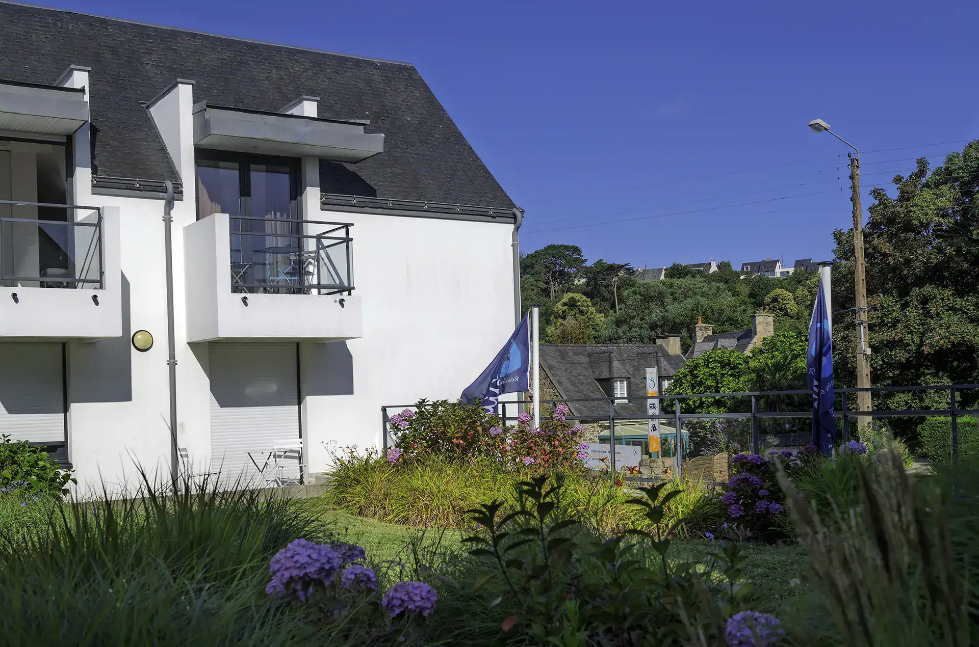 Extérieurs de la résidence de vacances Goélia les 7 îles à Perros Guirec