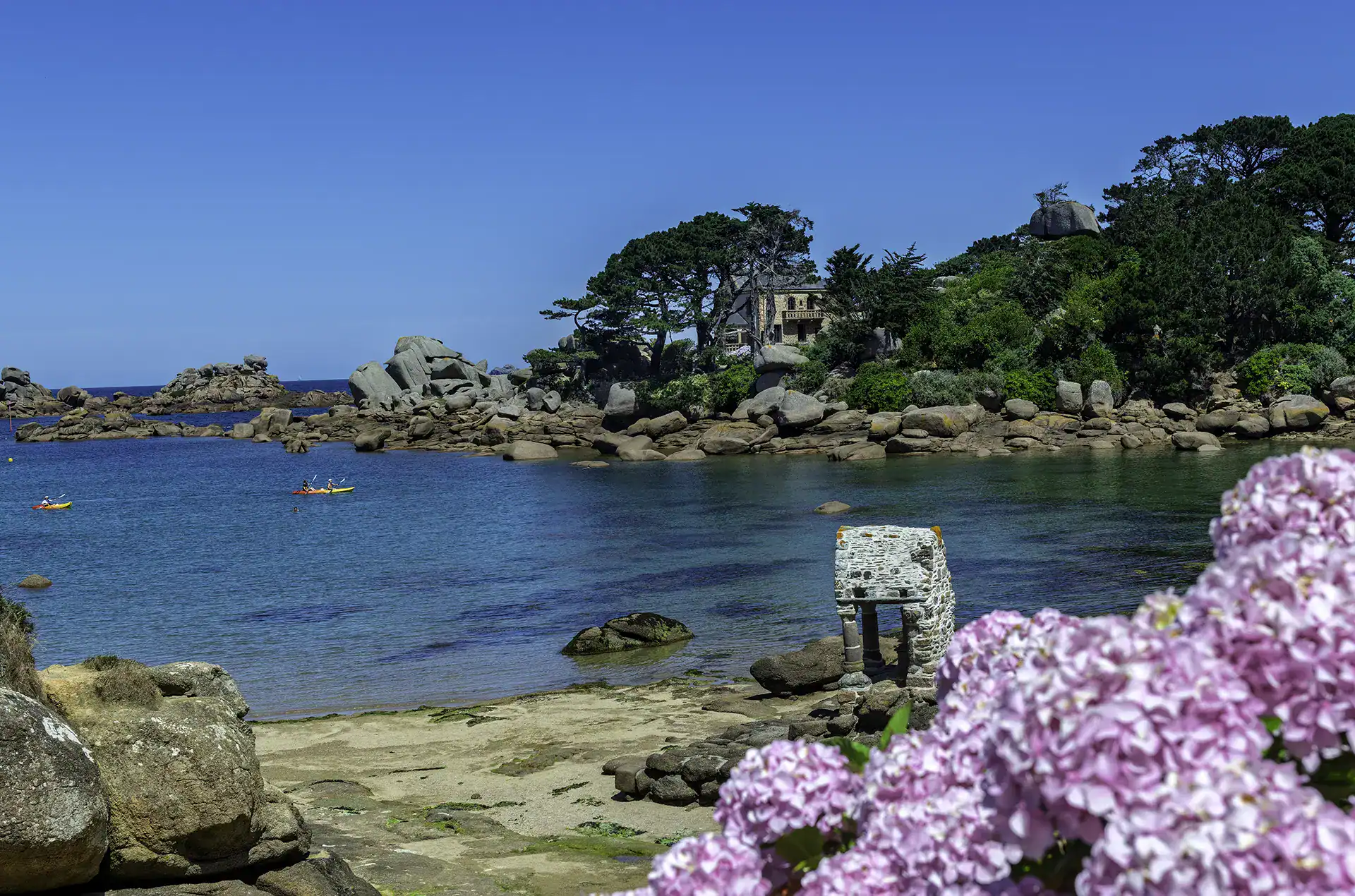 La Plage de Ploumanac'h à proximité immédiate de la résidence de vacances goélia Les 7 îles à Perros Guirec