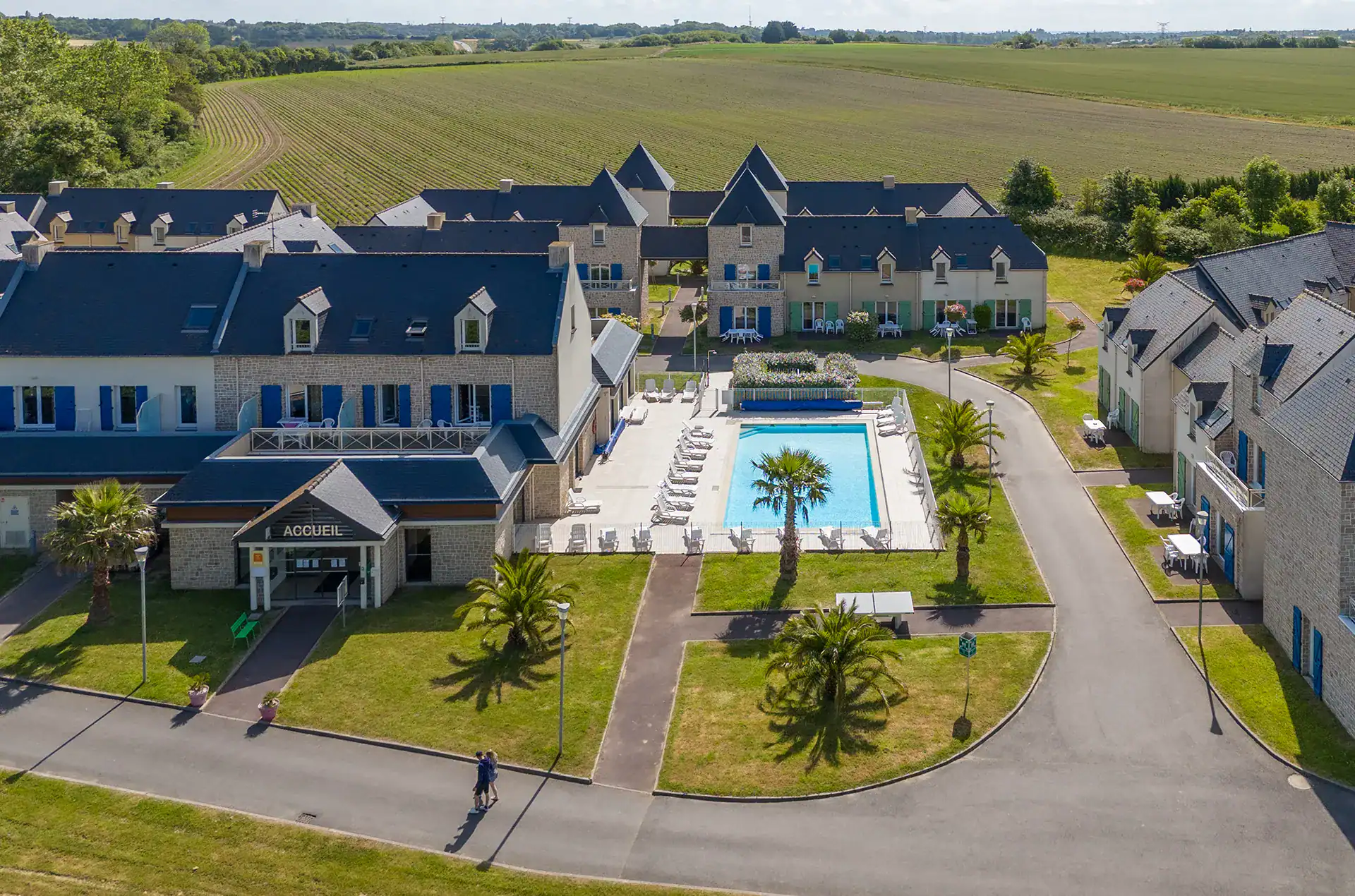 The Goélia holiday residence Le Domaine des Mauriers in Saint Malo with heated outdoor swimming pool