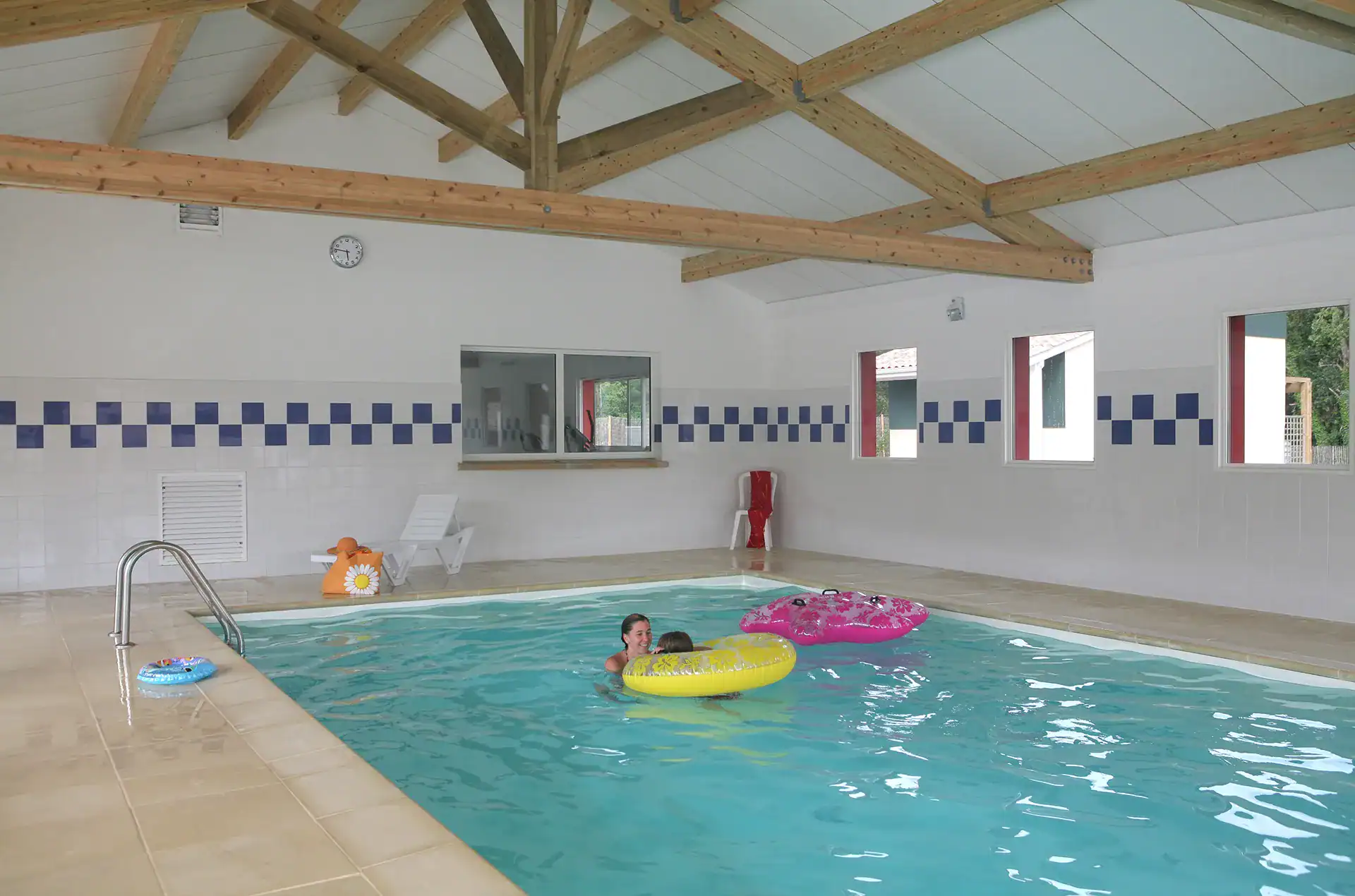 Indoor swimming pool at the Goélia Les Rives de St Brice holiday residence in Arès, near Arcachon Bay