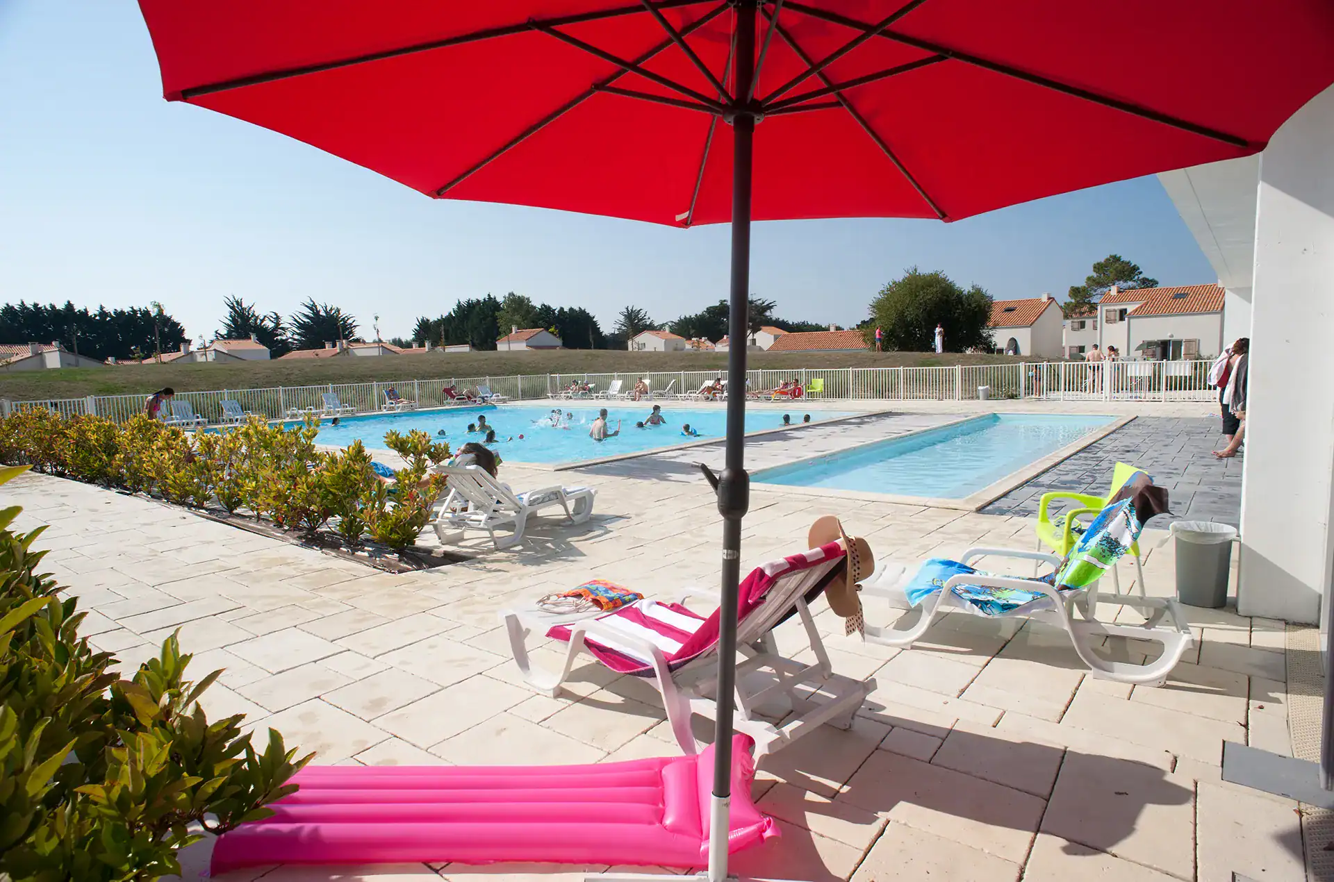 La résidence de vacances Goélia Les grands Rochers aux Sables d'Olonne avec piscine extérieure chauffée