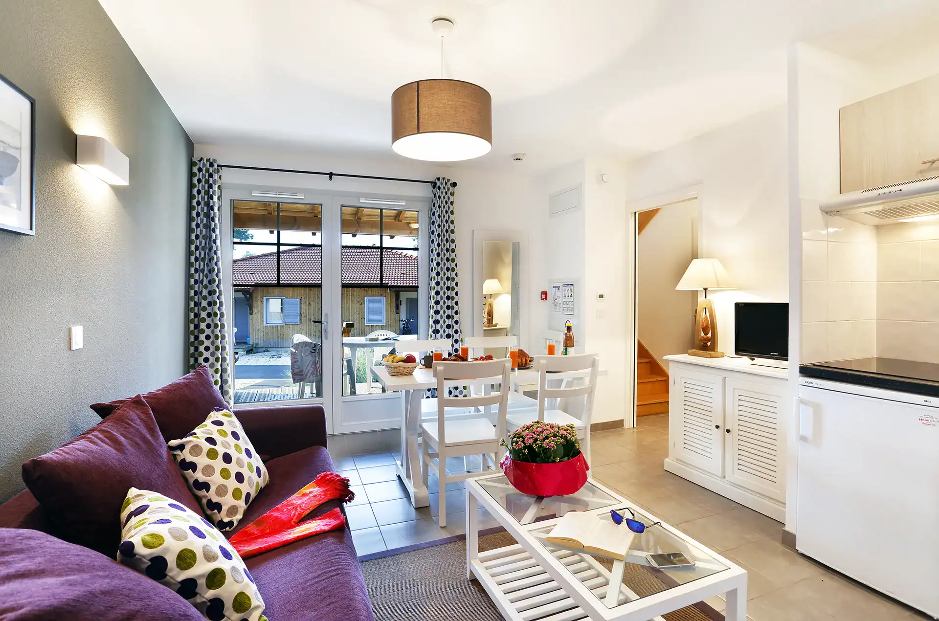Exemple d'intérieur d'un logement de la résidence de vacances Goélia Le Domaine des Dunes à Mimizan