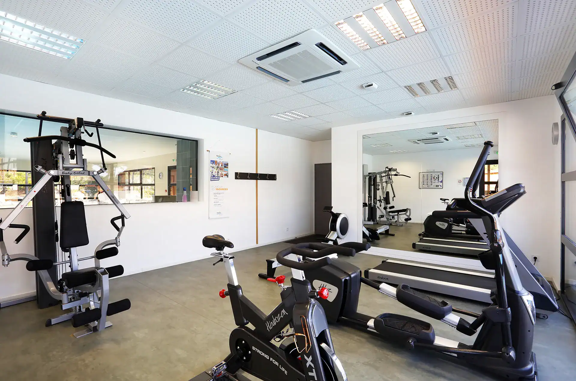 Salle fitness de la résidence de vacances Goélia le Domaine des Dunes à Mimizan