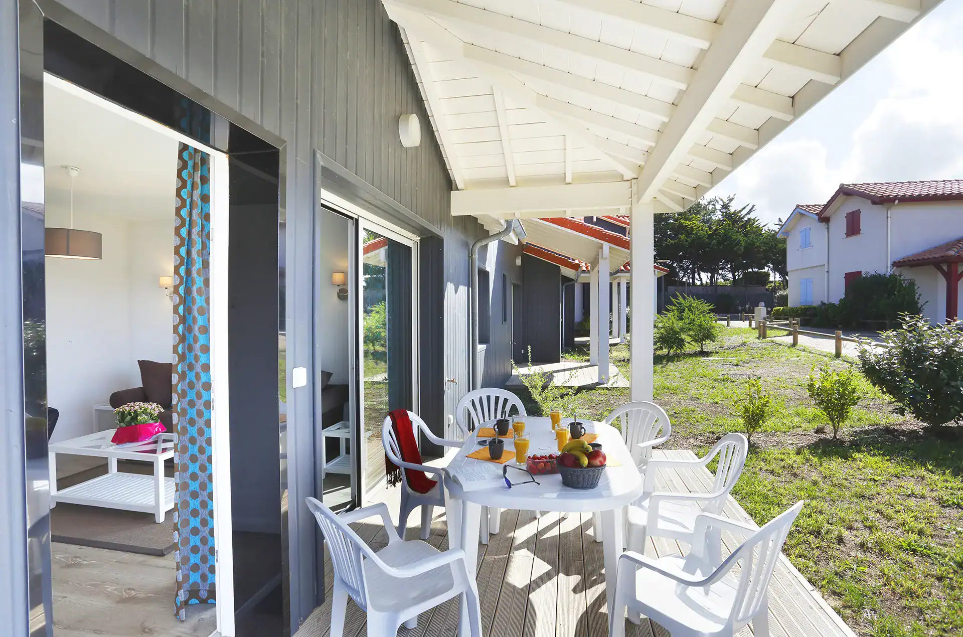 Example of a terrace of a villa in the Goélia Les Balcons des pêcheurs holiday residence in Mimizan