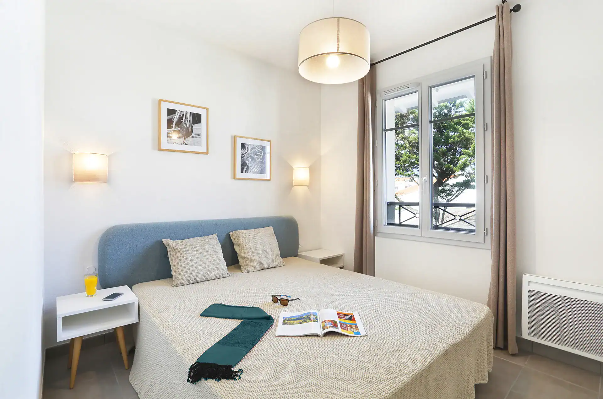 Example of a room of accommodation at the Goélia holiday residence The beach market in Mimizan