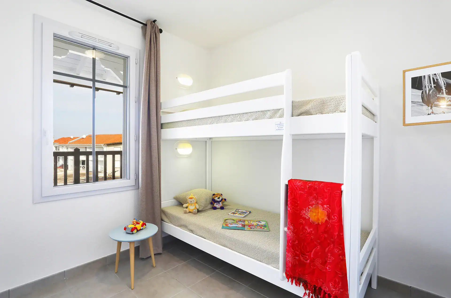 Example of a room of accommodation at the Goélia holiday residence The beach market in Mimizan