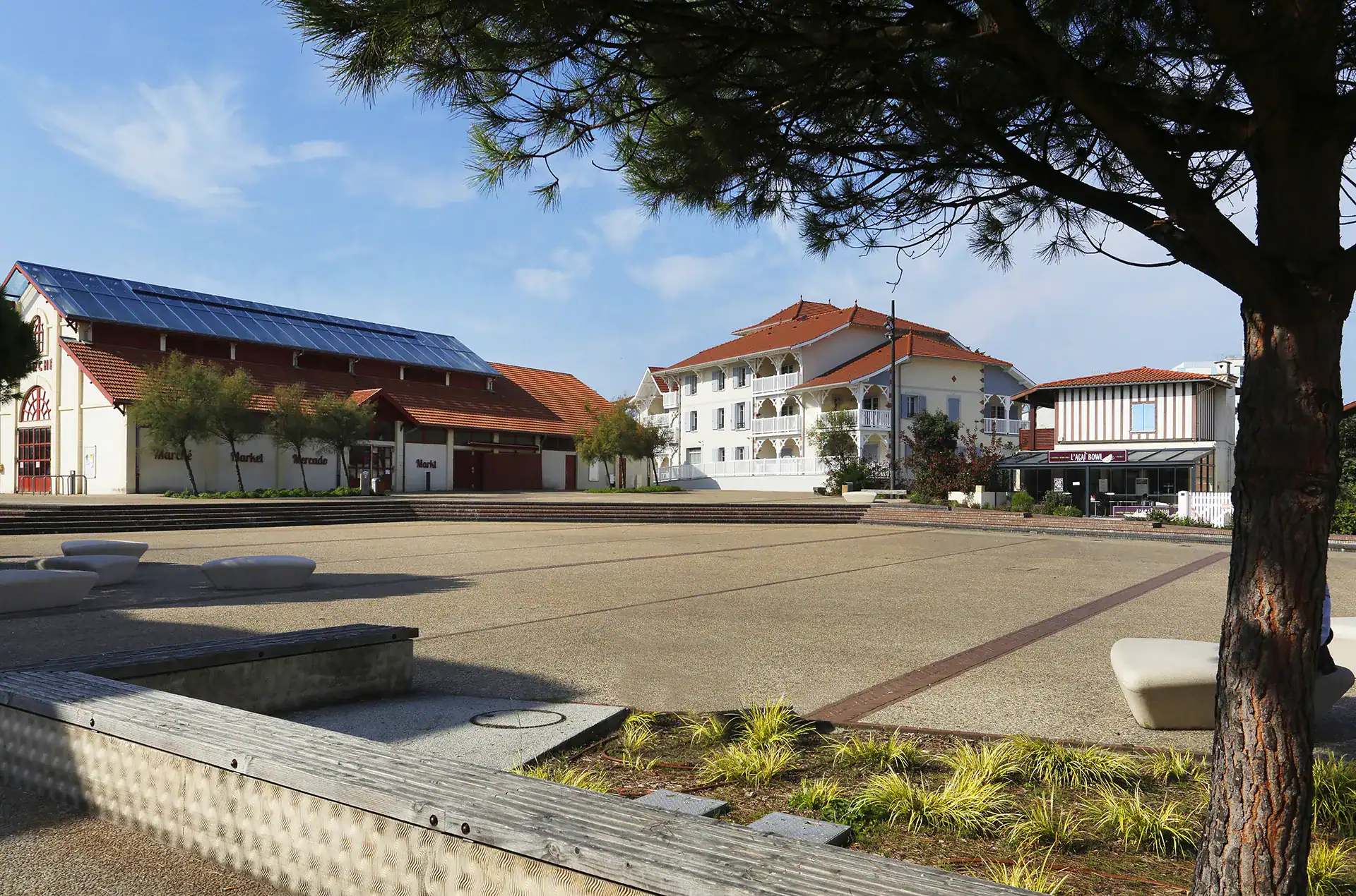 The Goélia holiday residence The beach market in Mimizan