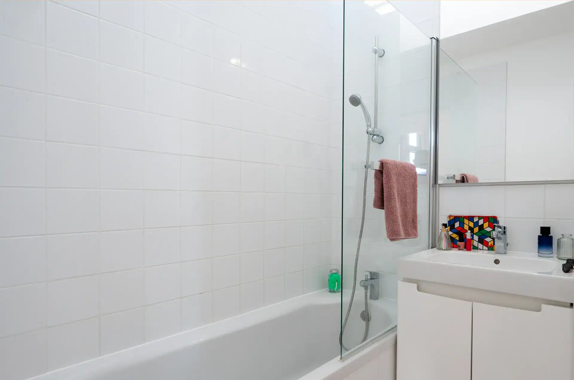 Exemple de salle de bain de la résidence de vacances Goélia Les Carrats à Port-Leucate